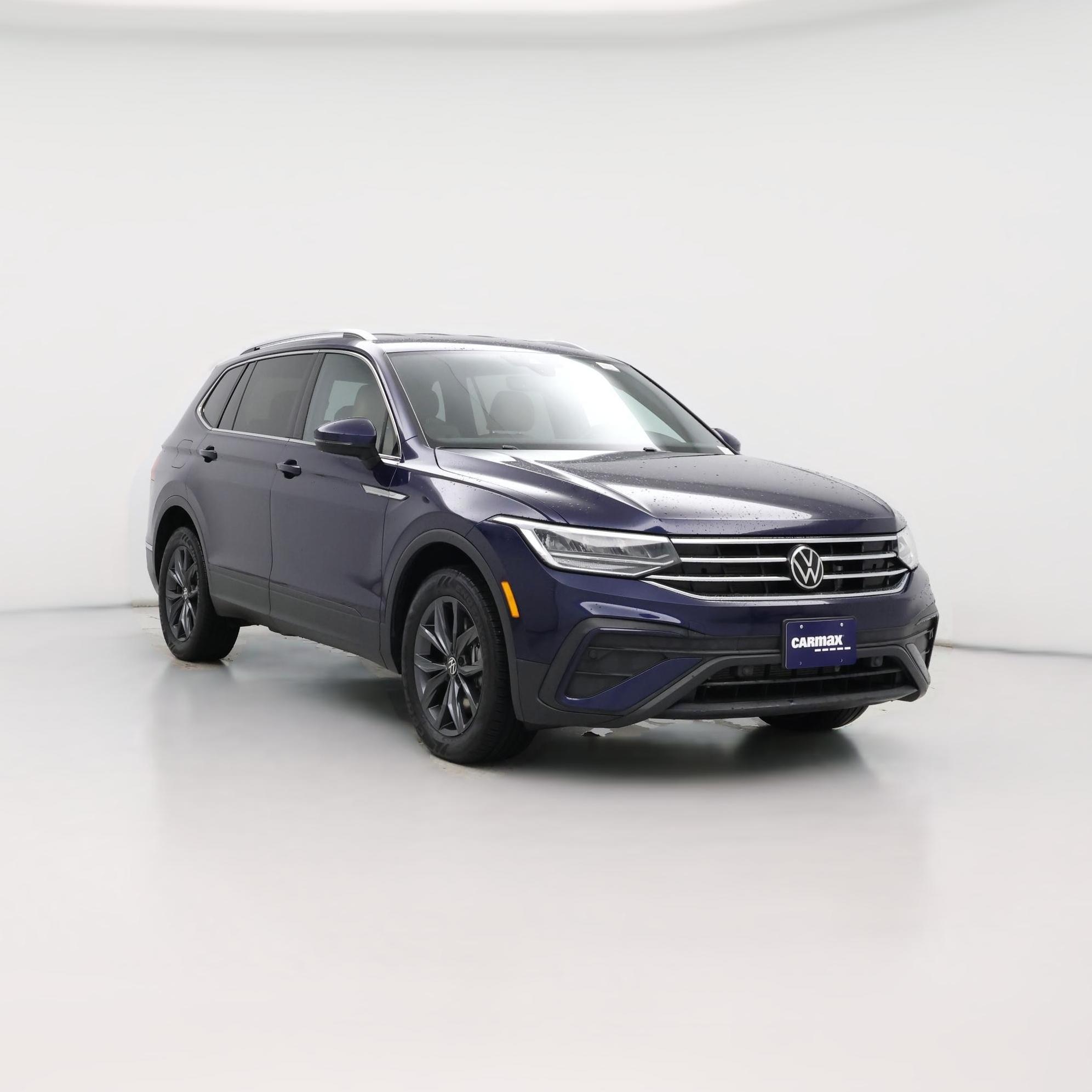 Thumbnail: 2022 Volkswagen Tiguan - 1