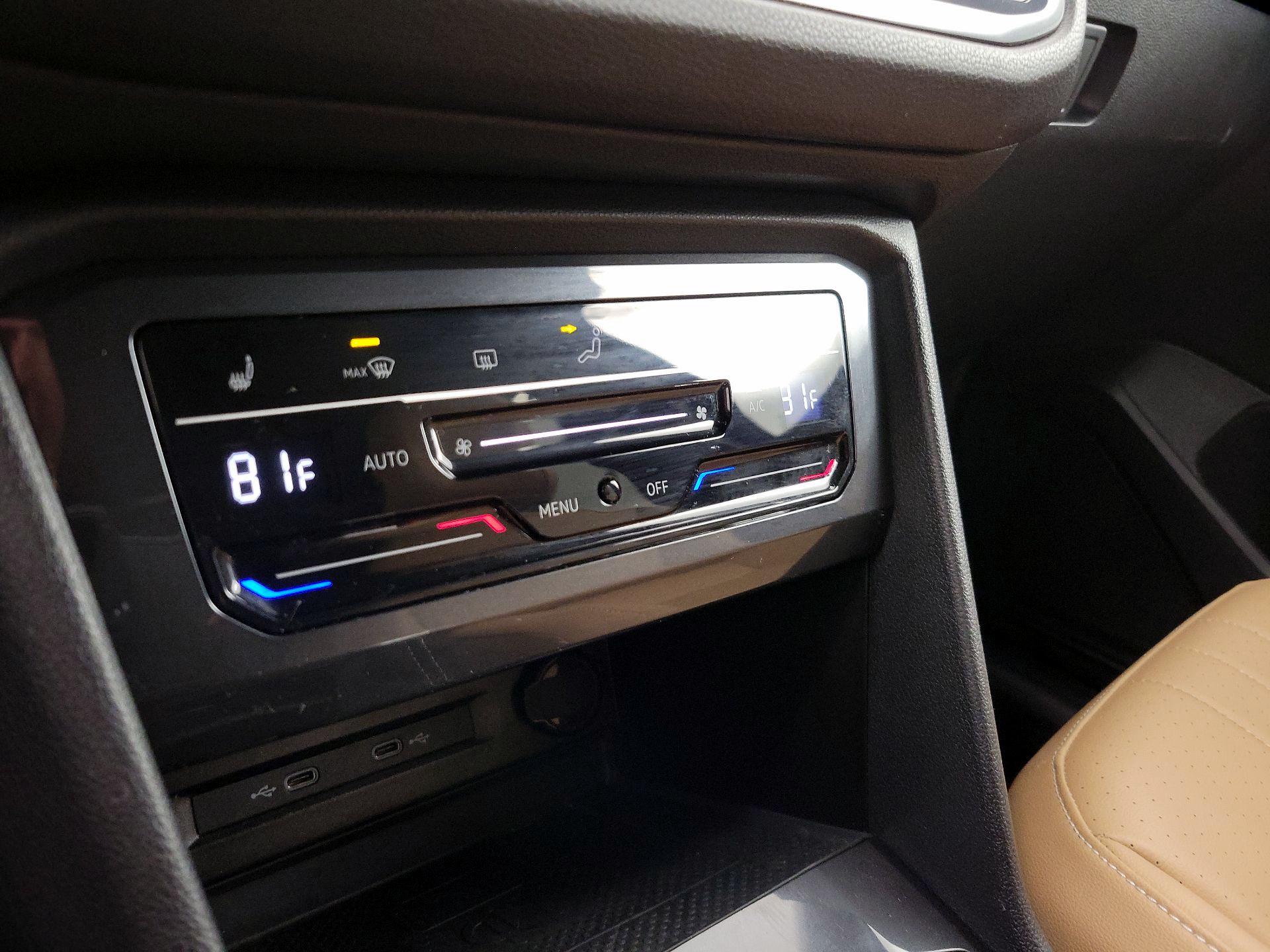 Thumbnail: 2022 Volkswagen Tiguan - 16