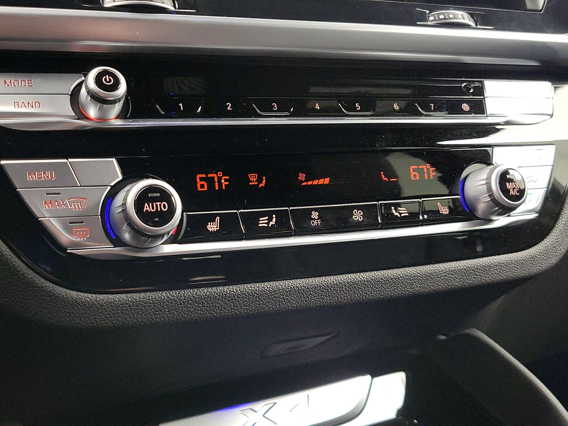 Thumbnail: 2021 BMW X4 - 17