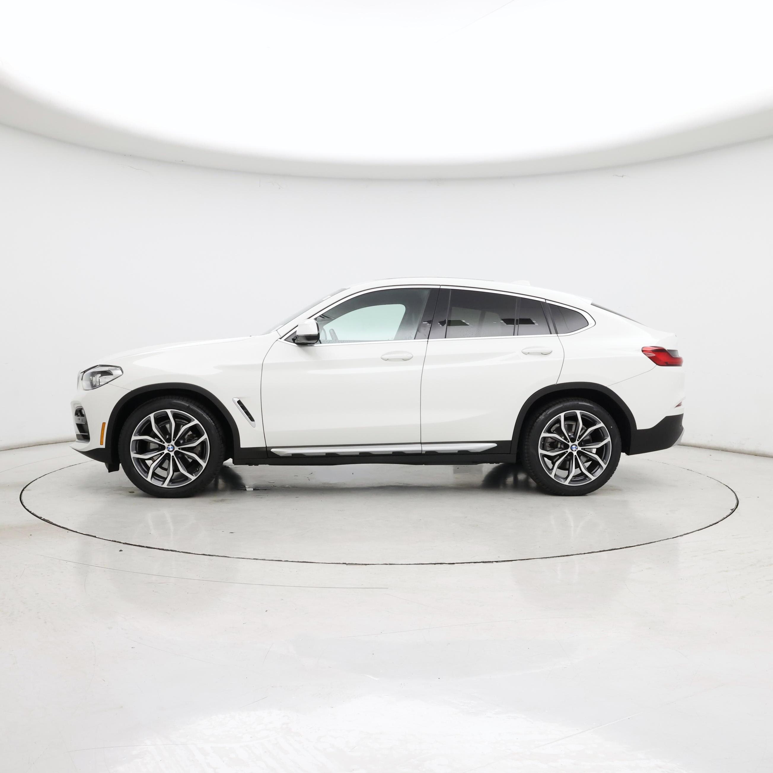 Thumbnail: 2021 BMW X4 - 3
