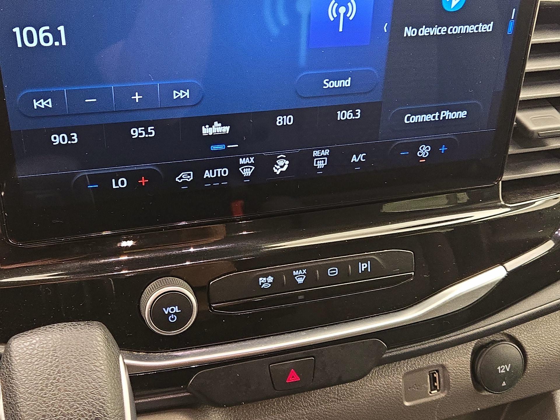 Thumbnail: 2023 Ford Transit Series - 17