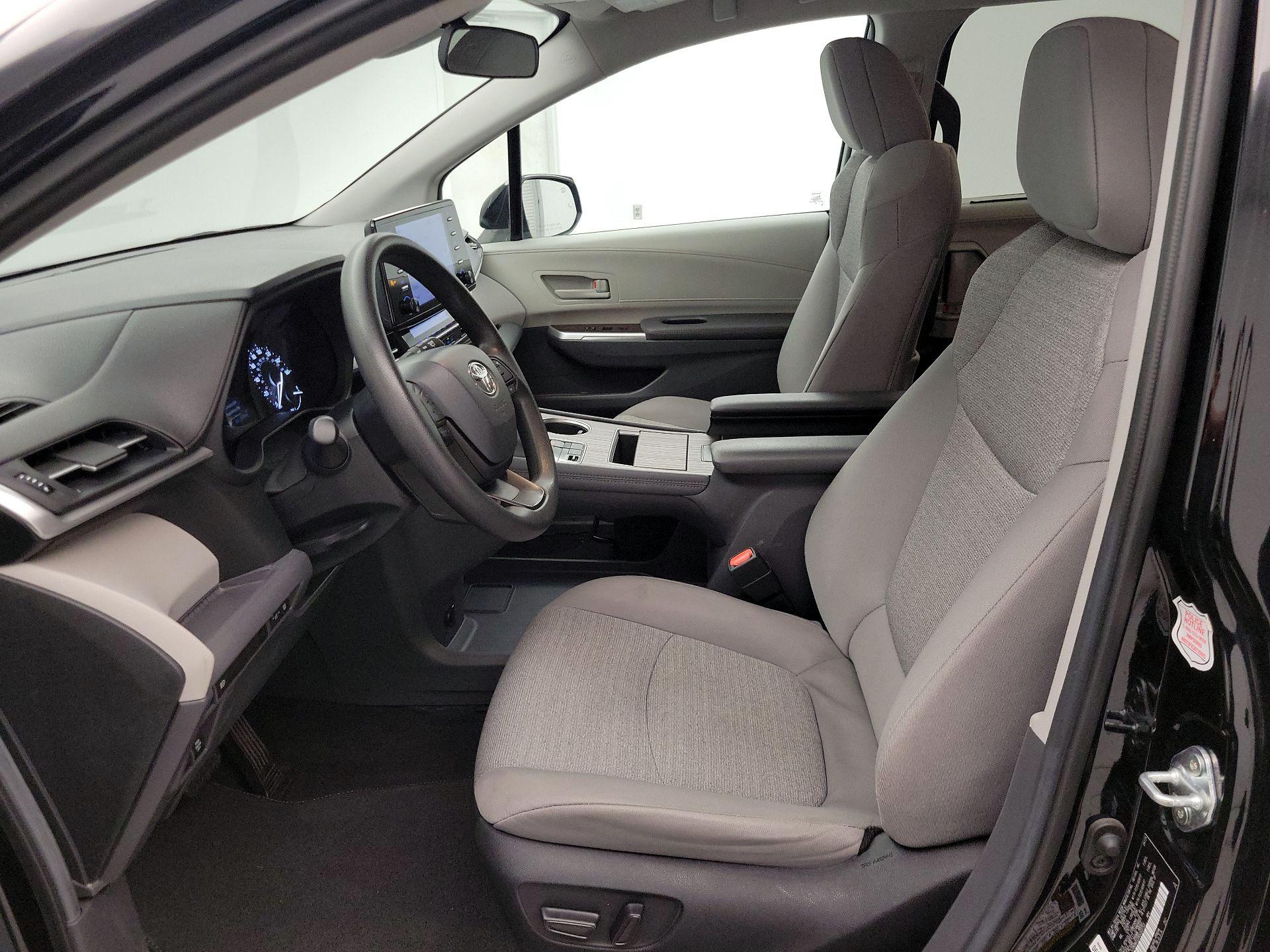 Thumbnail: 2024 Toyota Sienna - 11