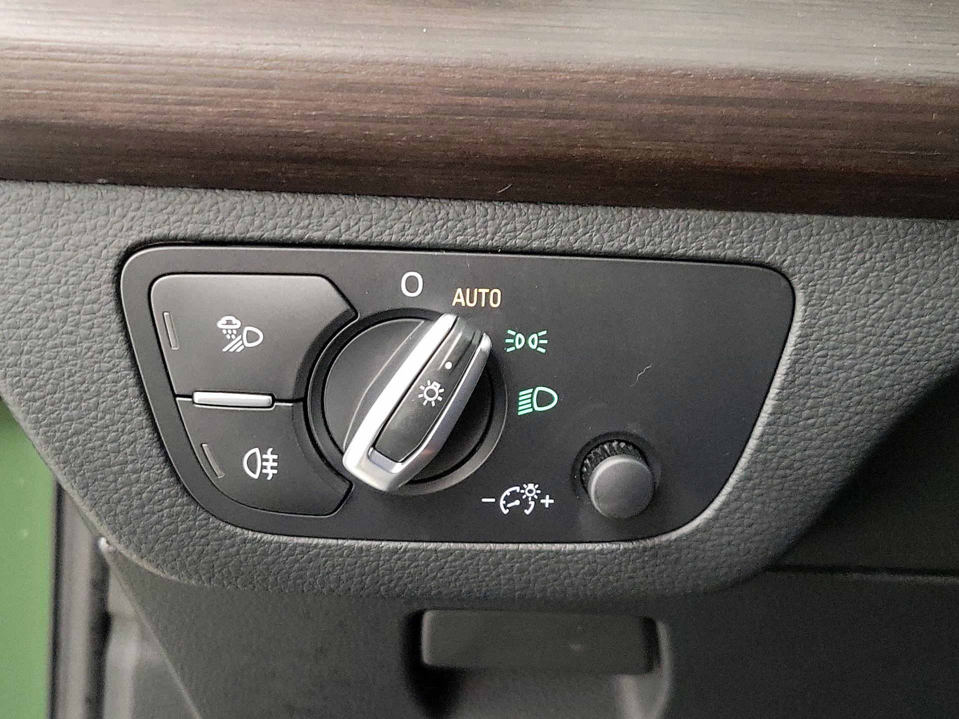 Thumbnail: 2022 Audi Q5 - 13