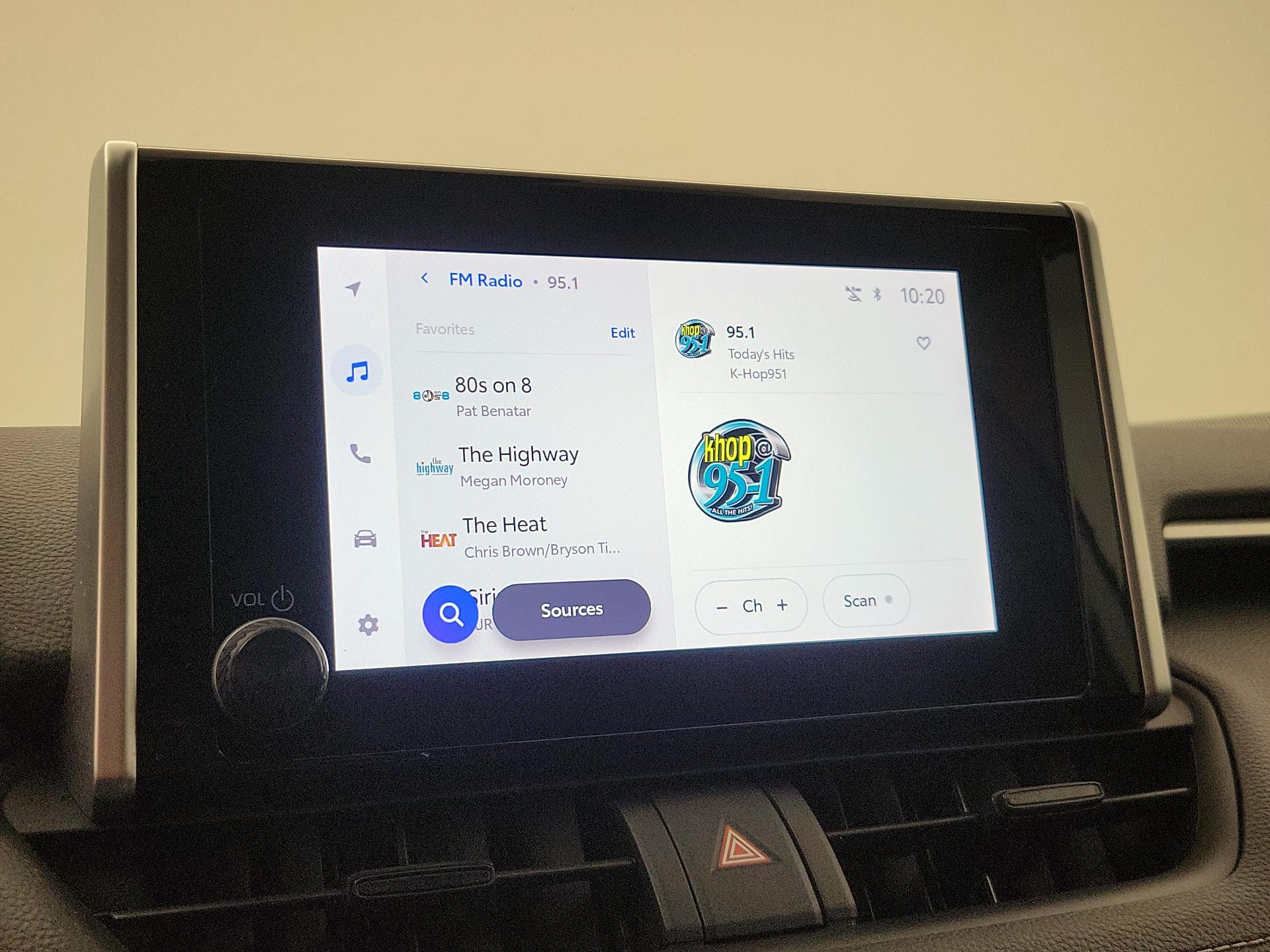 Thumbnail: 2023 Toyota RAV4 - 15