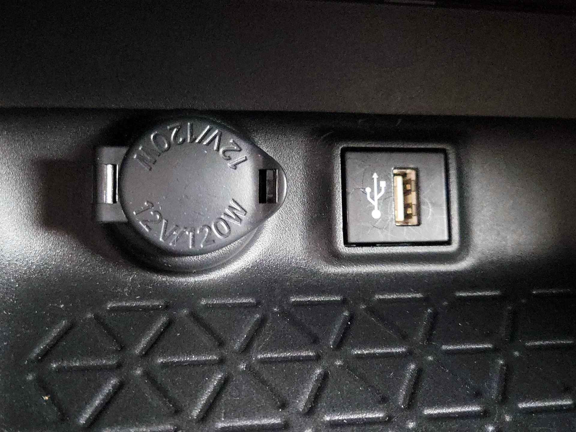 Thumbnail: 2023 Toyota RAV4 - 18