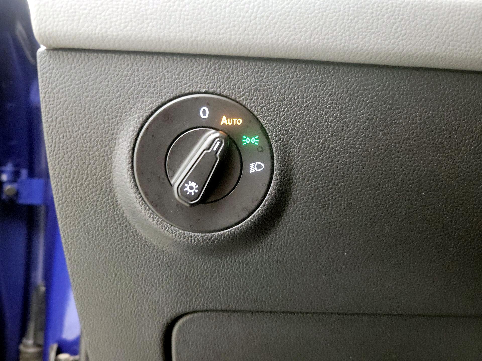 Thumbnail: 2022 Volkswagen Taos - 13