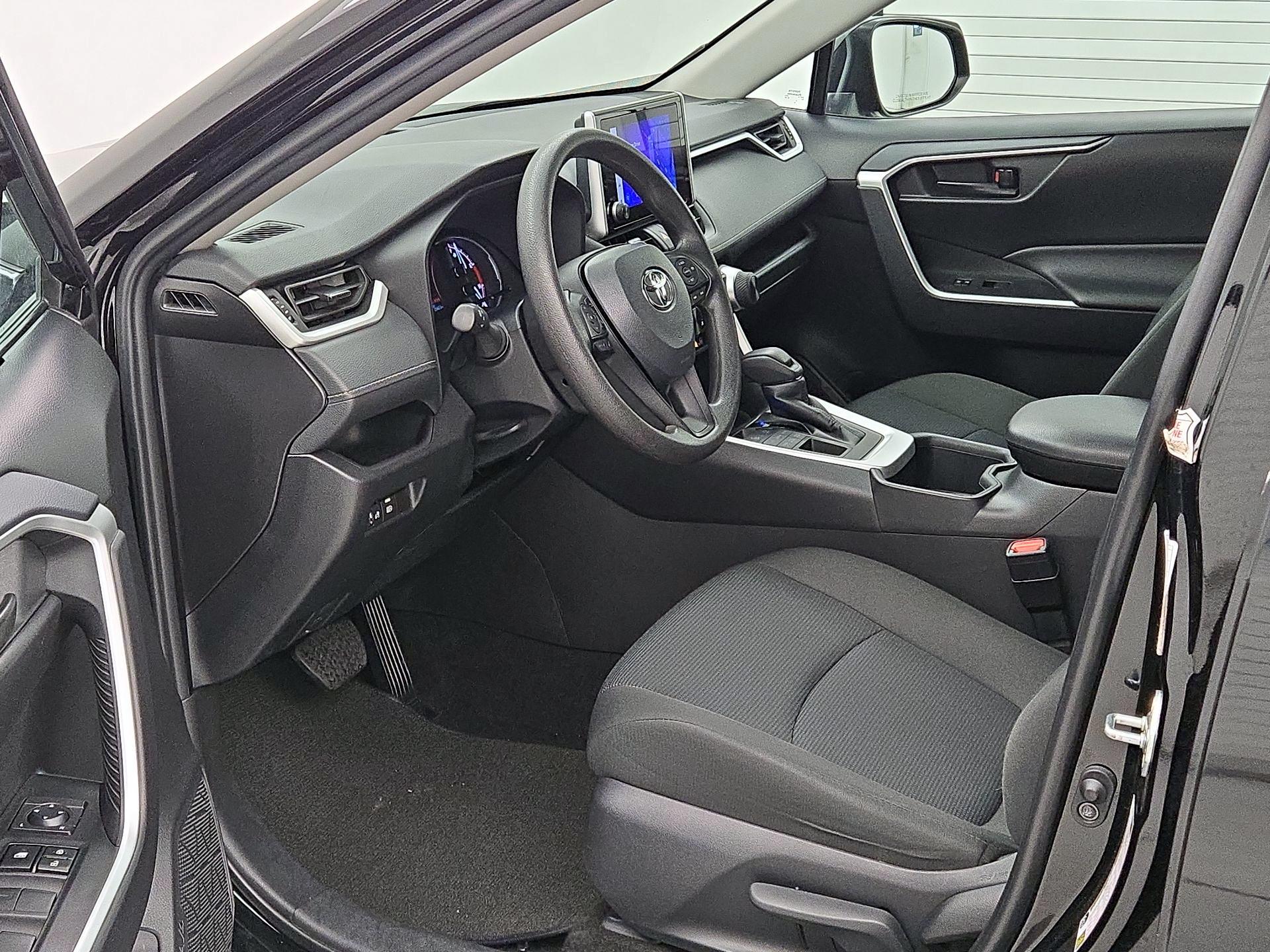 Thumbnail: 2024 Toyota RAV4 - 11