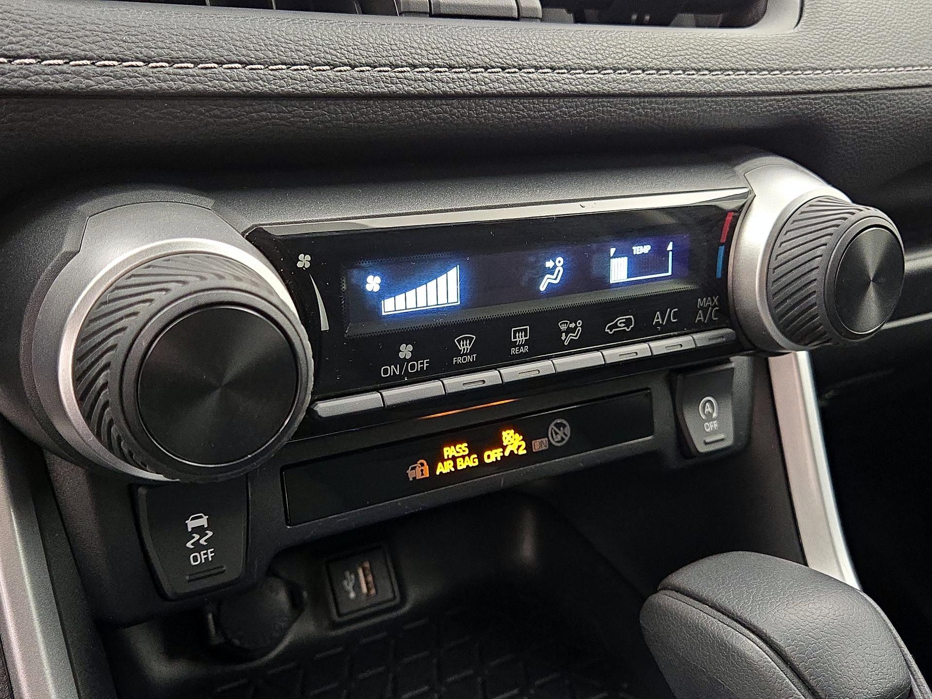 Thumbnail: 2024 Toyota RAV4 - 16