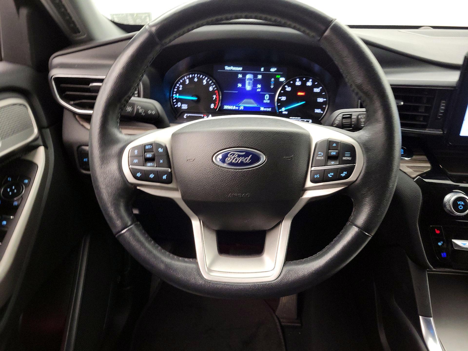 Thumbnail: 2023 Ford Explorer - 10