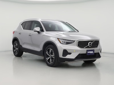 2024 Volvo XC40 B5 Core Dark Theme