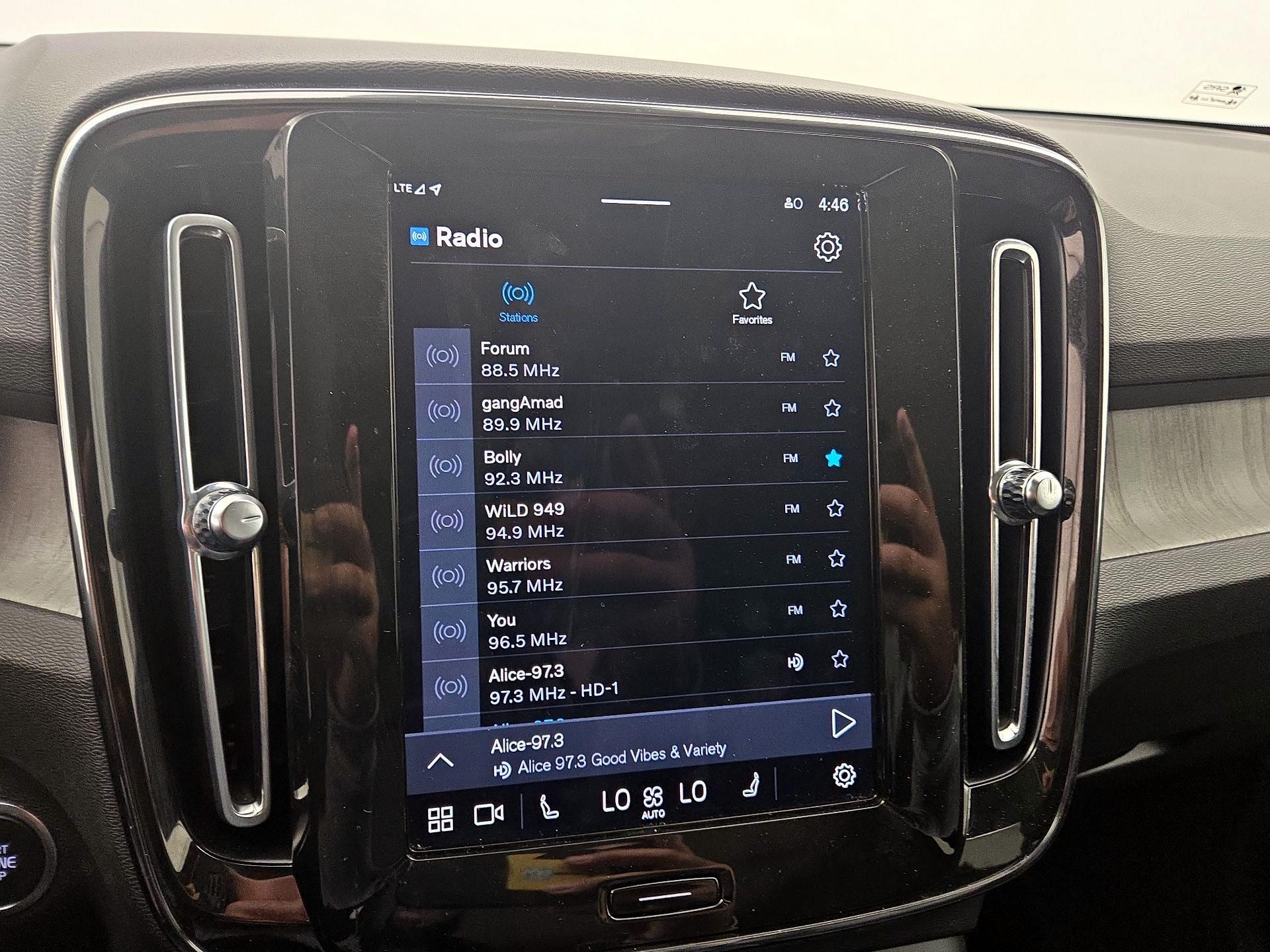 Thumbnail: 2024 Volvo XC40 - 15