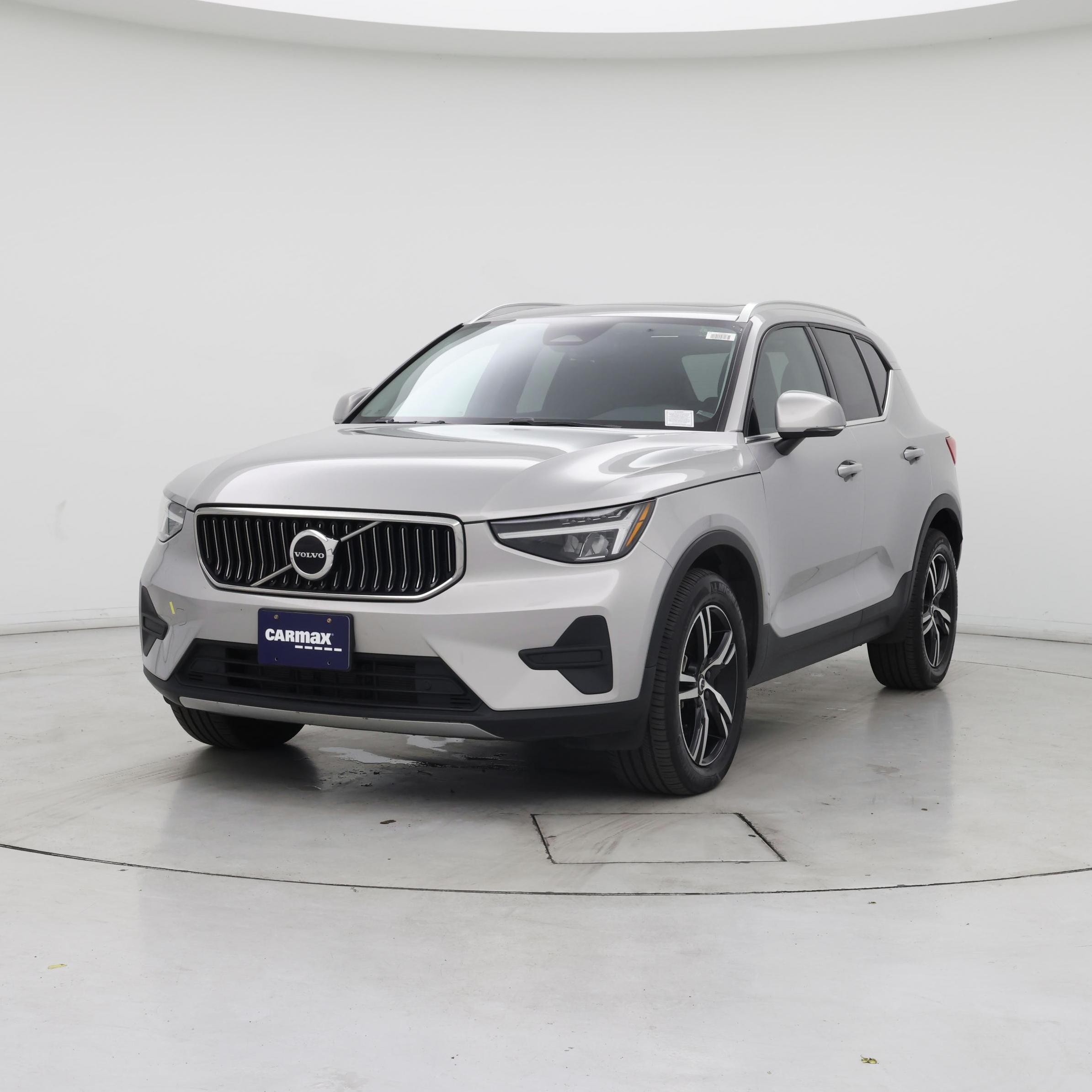 Thumbnail: 2024 Volvo XC40 - 4