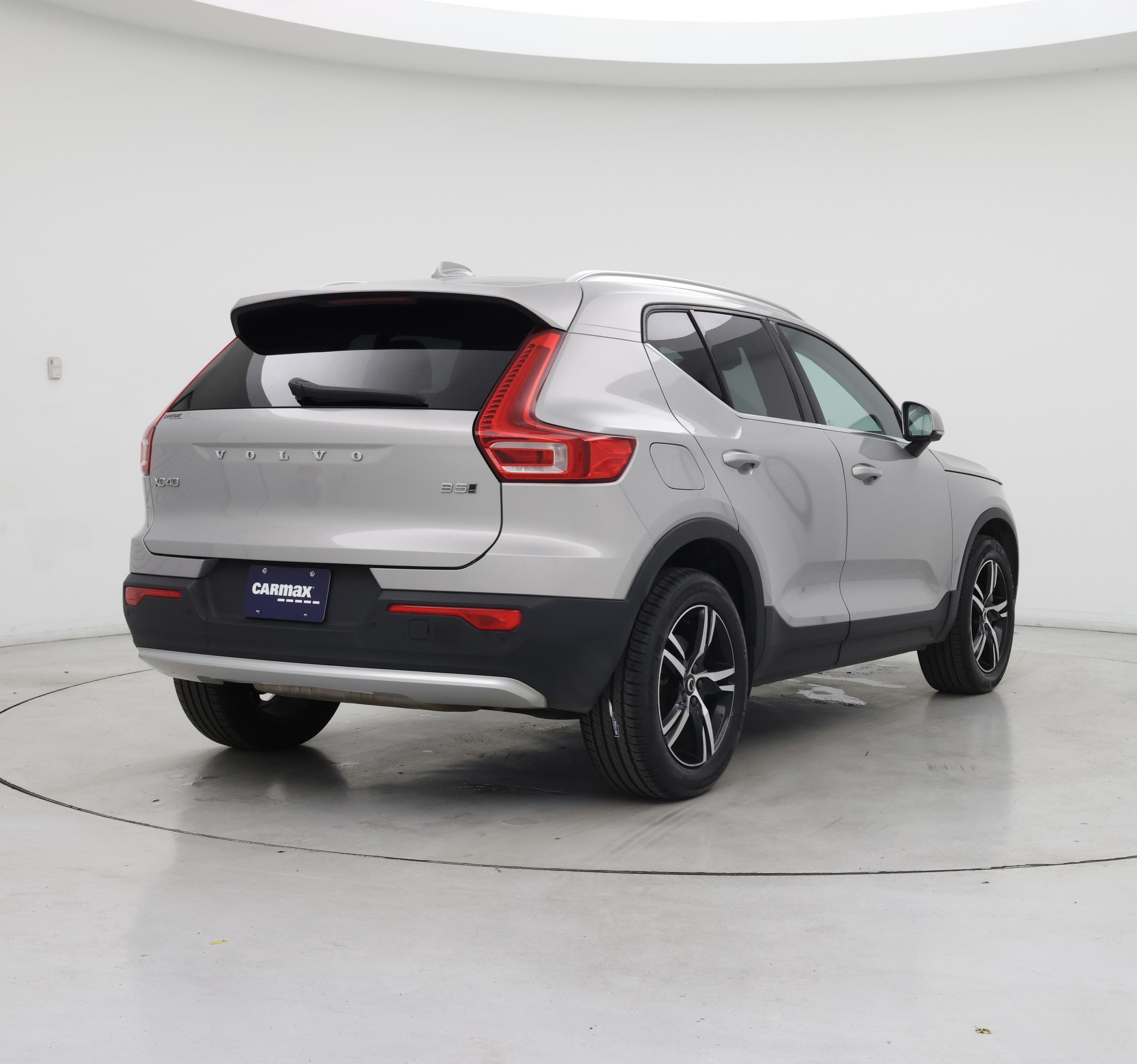 Thumbnail: 2024 Volvo XC40 - 8