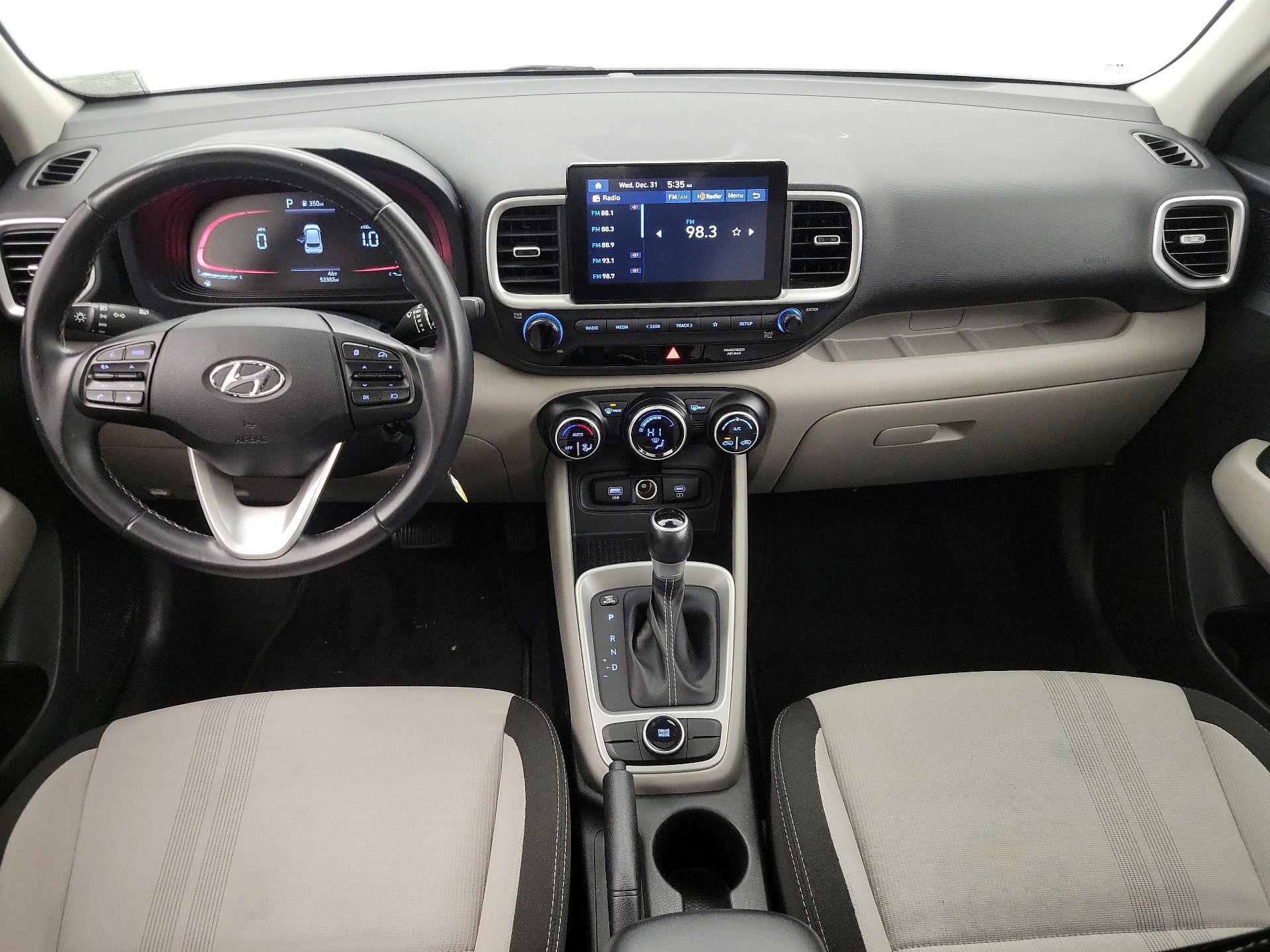 Thumbnail: 2023 Hyundai Venue - 9