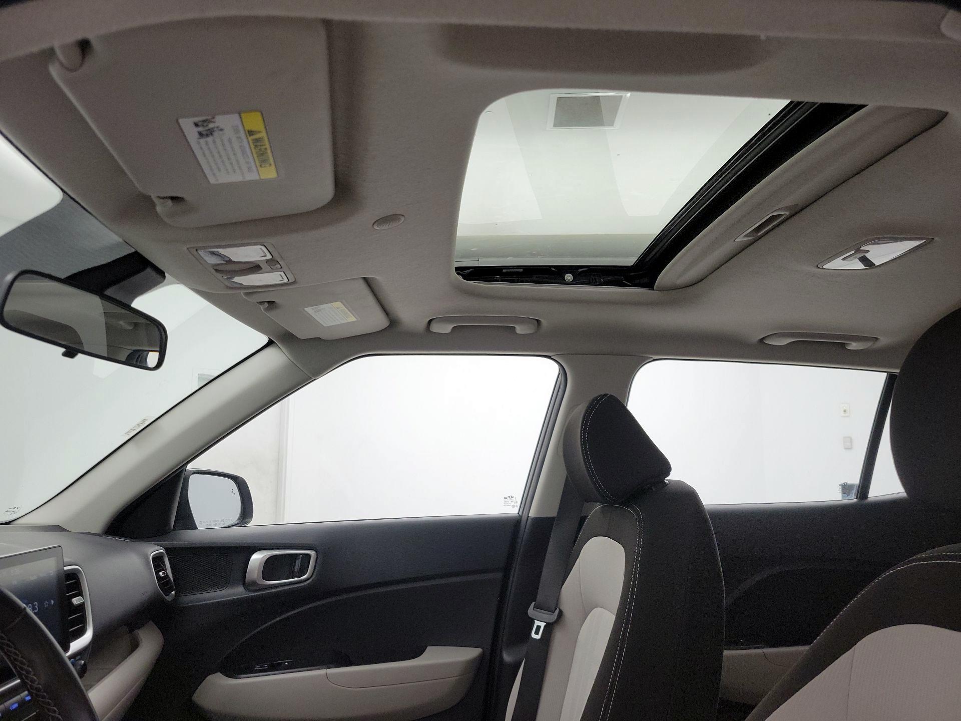 Thumbnail: 2023 Hyundai Venue - 19