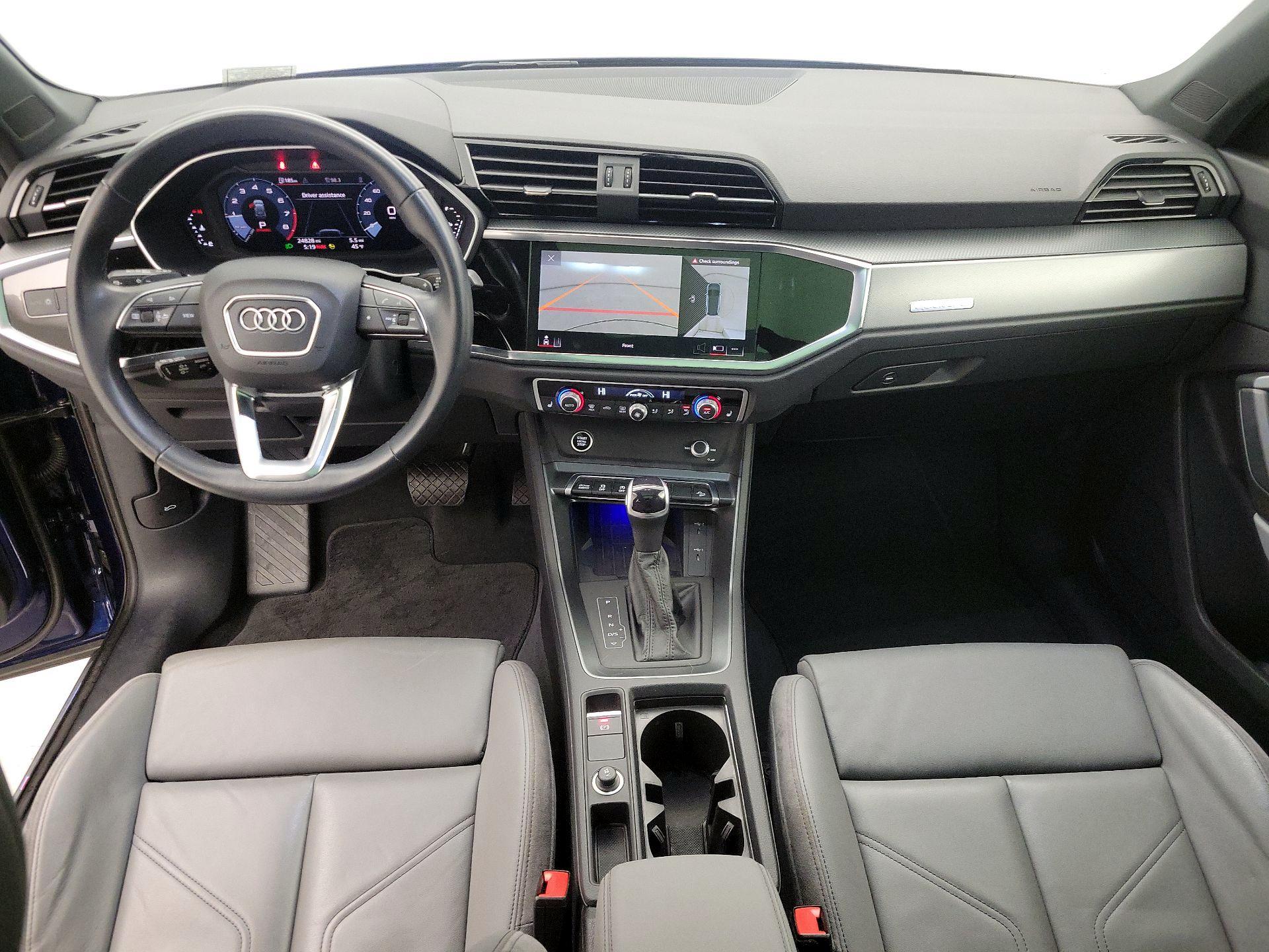 Thumbnail: 2023 Audi Q3 - 9