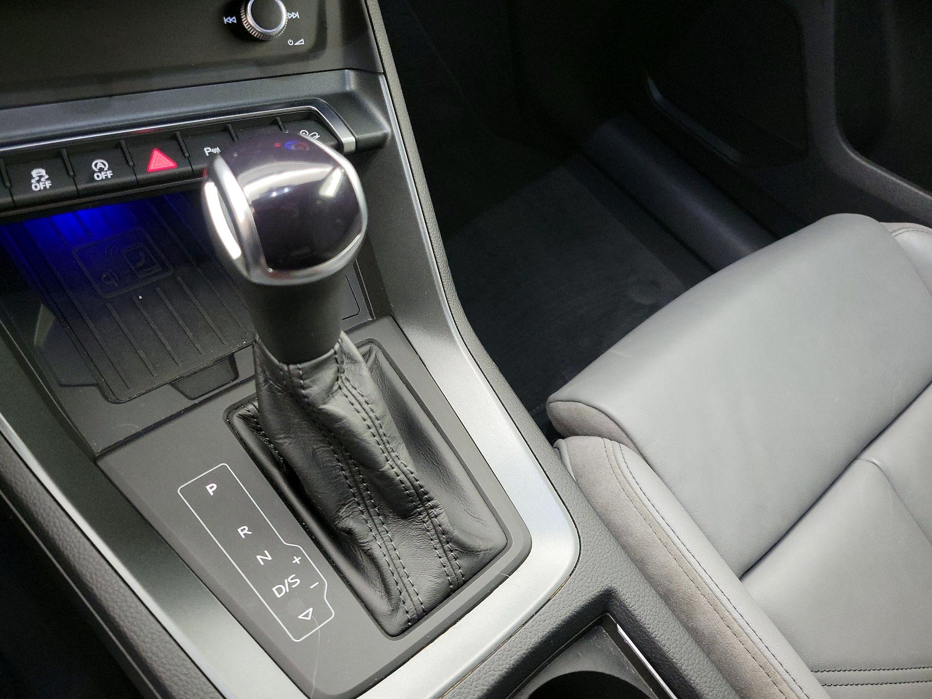 Thumbnail: 2023 Audi Q3 - 17