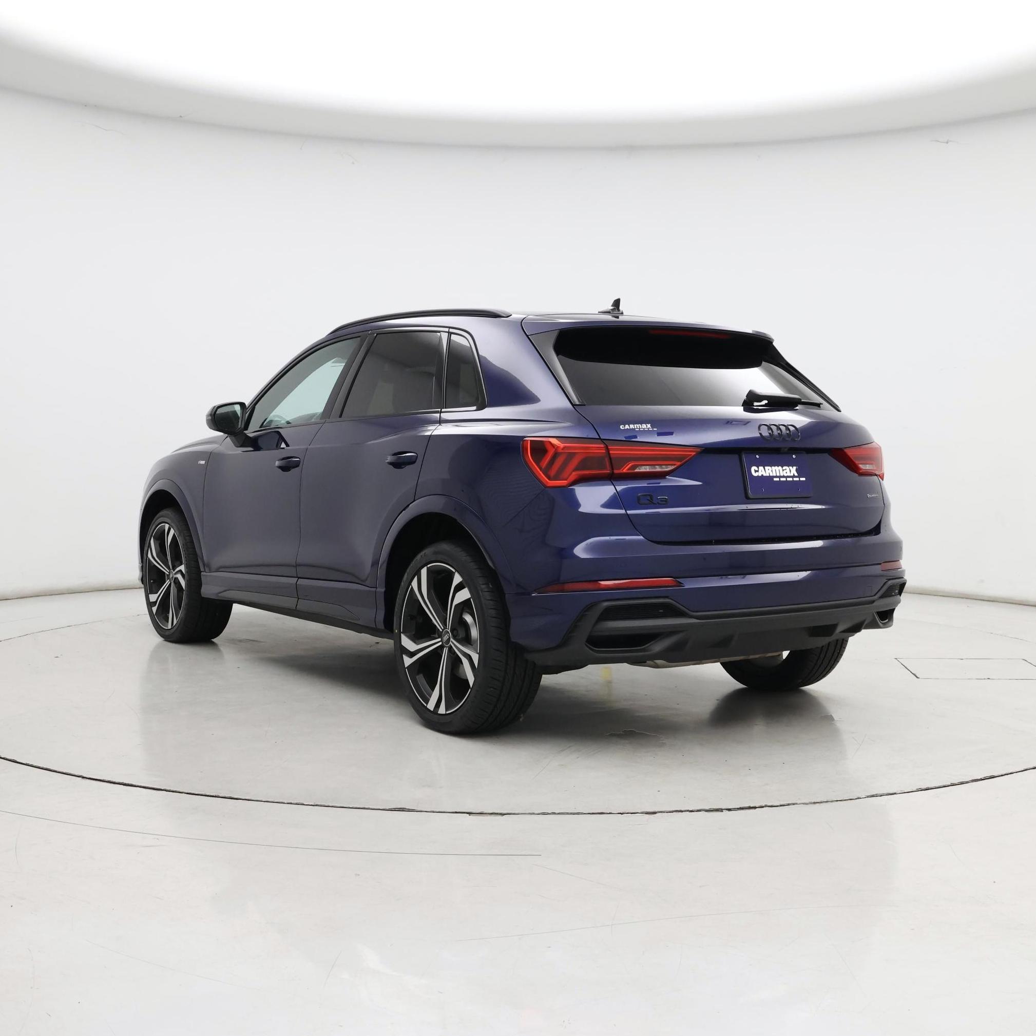 Thumbnail: 2023 Audi Q3 - 2