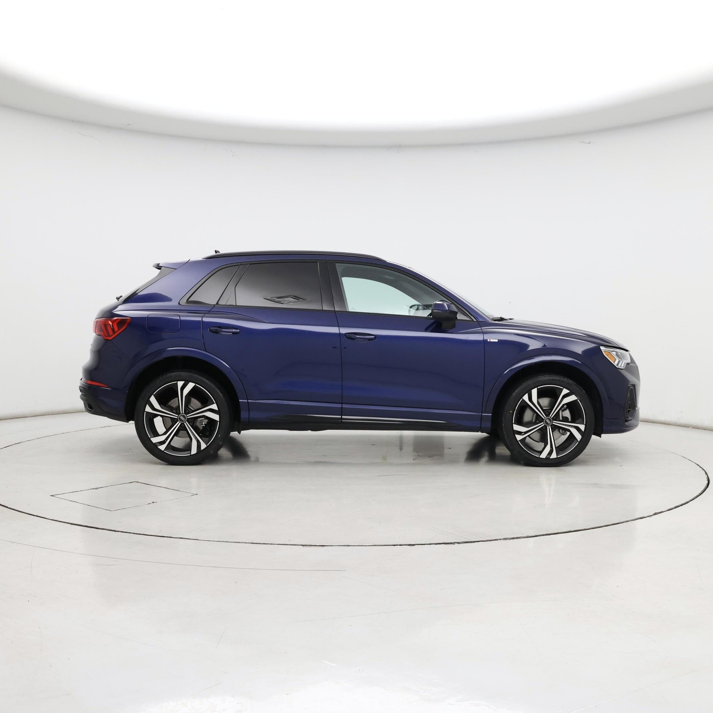 Thumbnail: 2023 Audi Q3 - 7