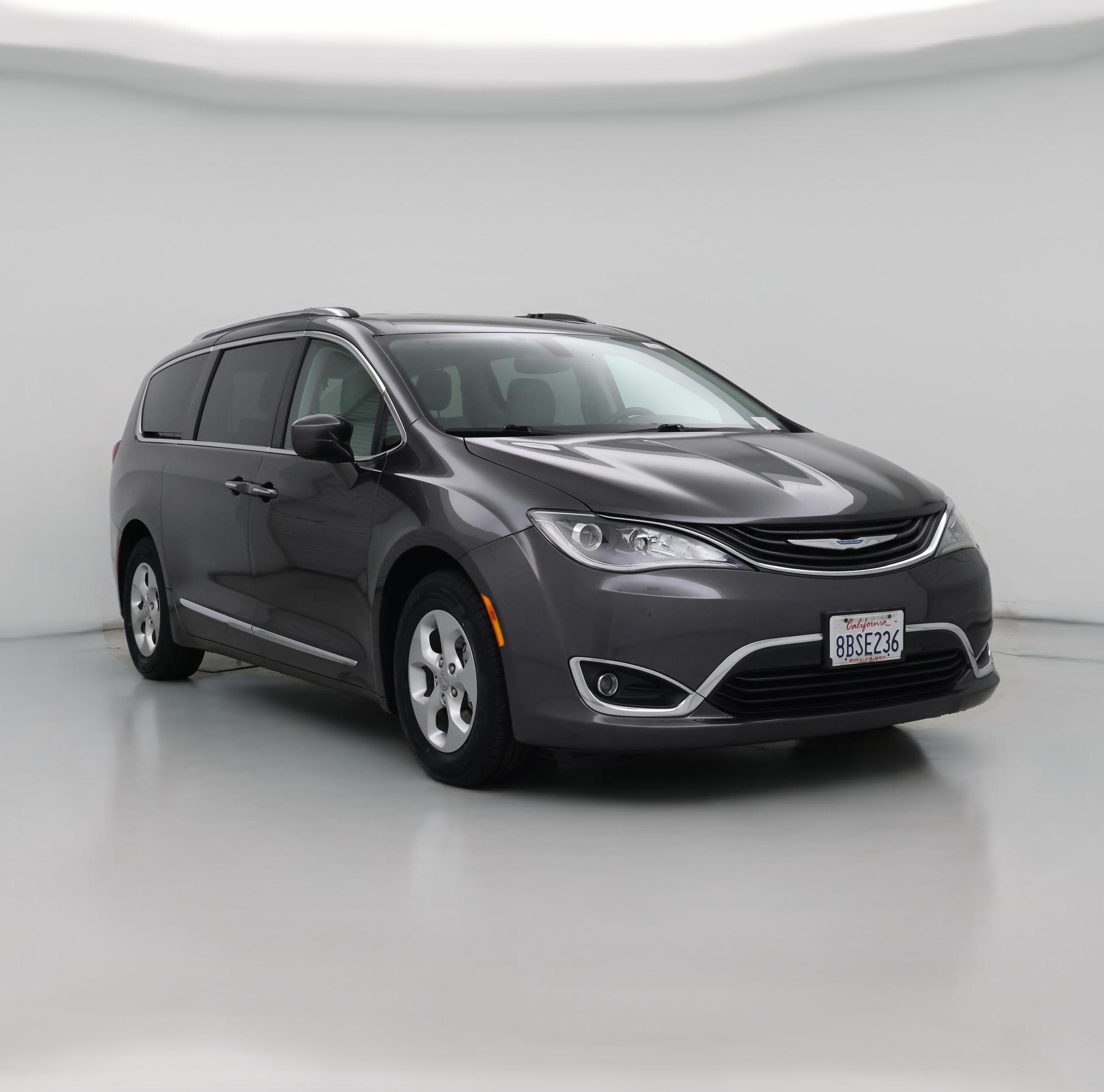 Thumbnail: 2018 Chrysler Pacifica - 1
