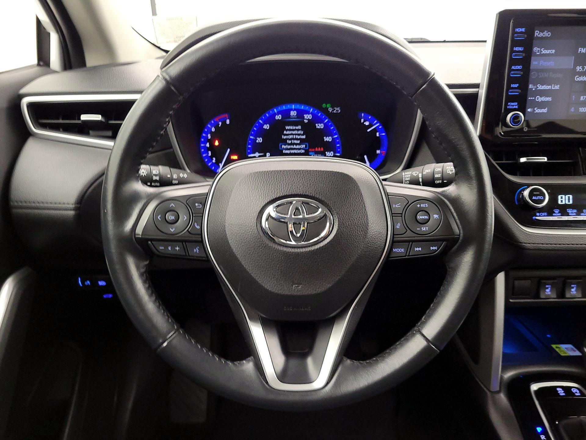 Thumbnail: 2022 Toyota Corolla Cross - 10