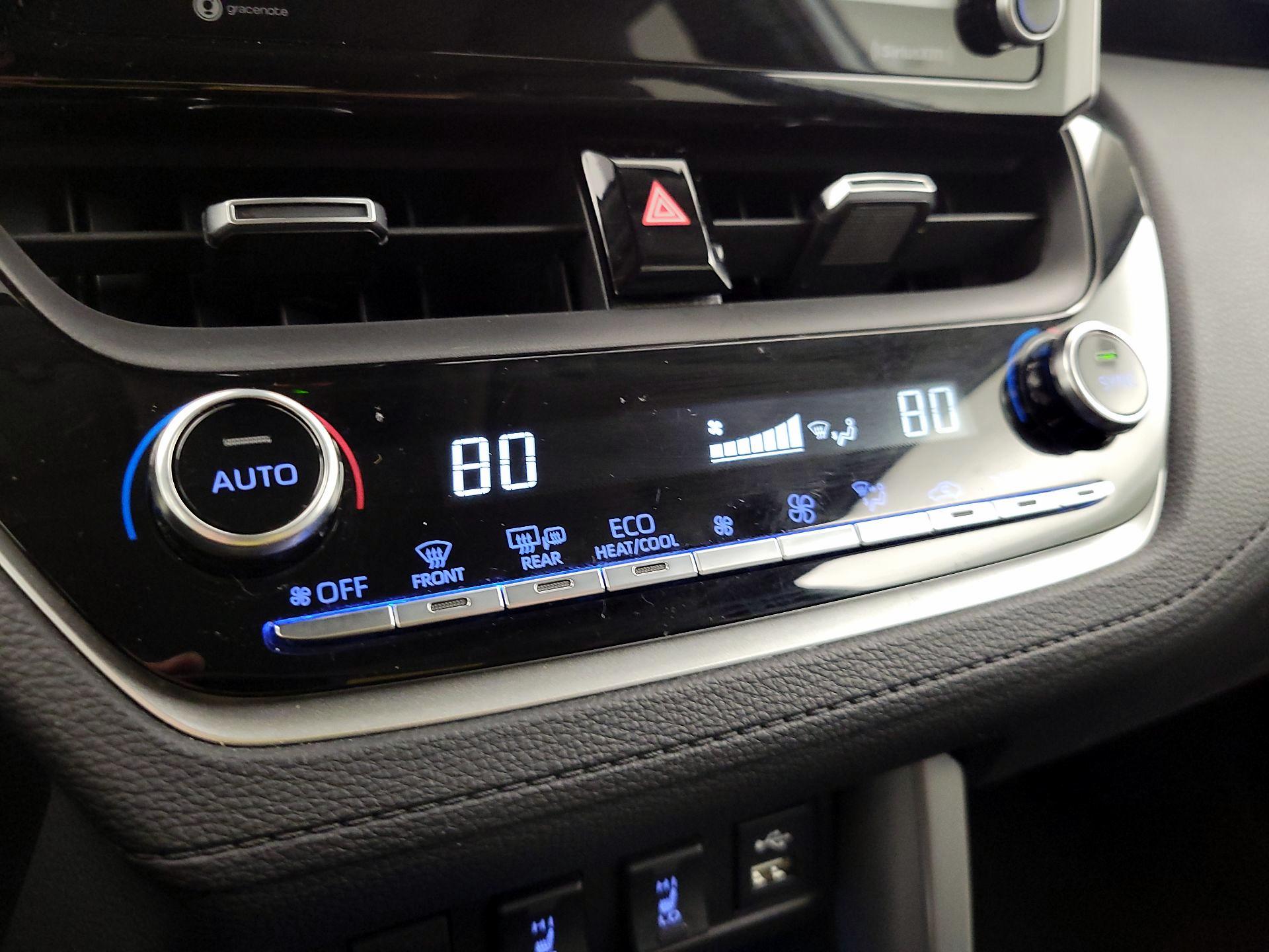 Thumbnail: 2022 Toyota Corolla Cross - 16