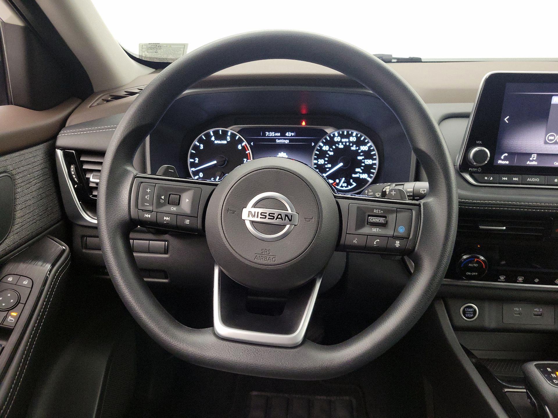 Thumbnail: 2021 Nissan Rogue - 10