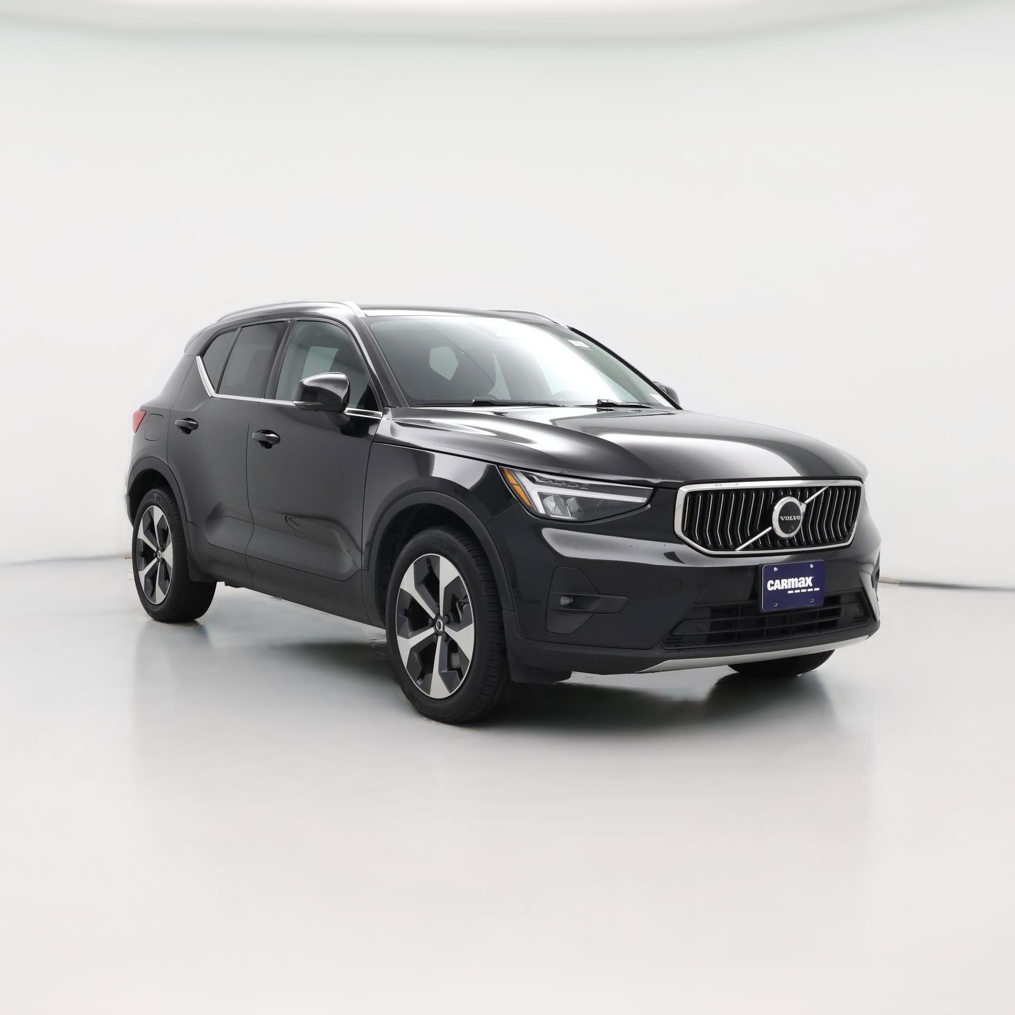 Thumbnail: 2025 Volvo XC40 - 1