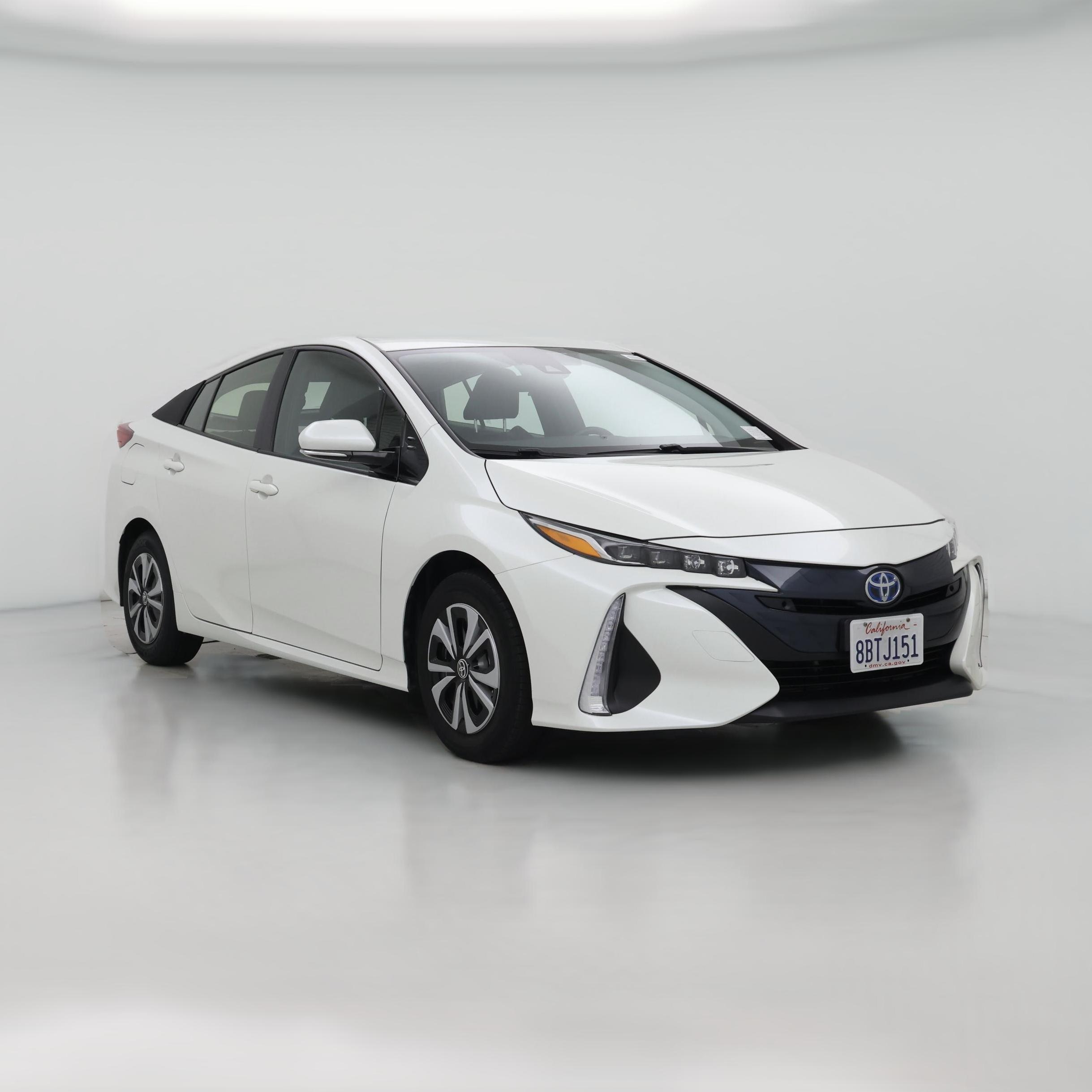 Thumbnail: 2017 Toyota Prius Prime - 1