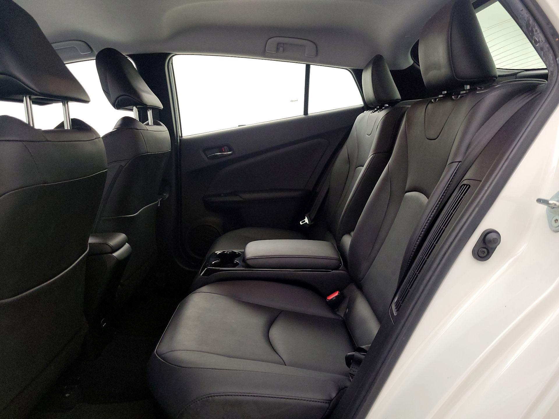 Thumbnail: 2017 Toyota Prius Prime - 20