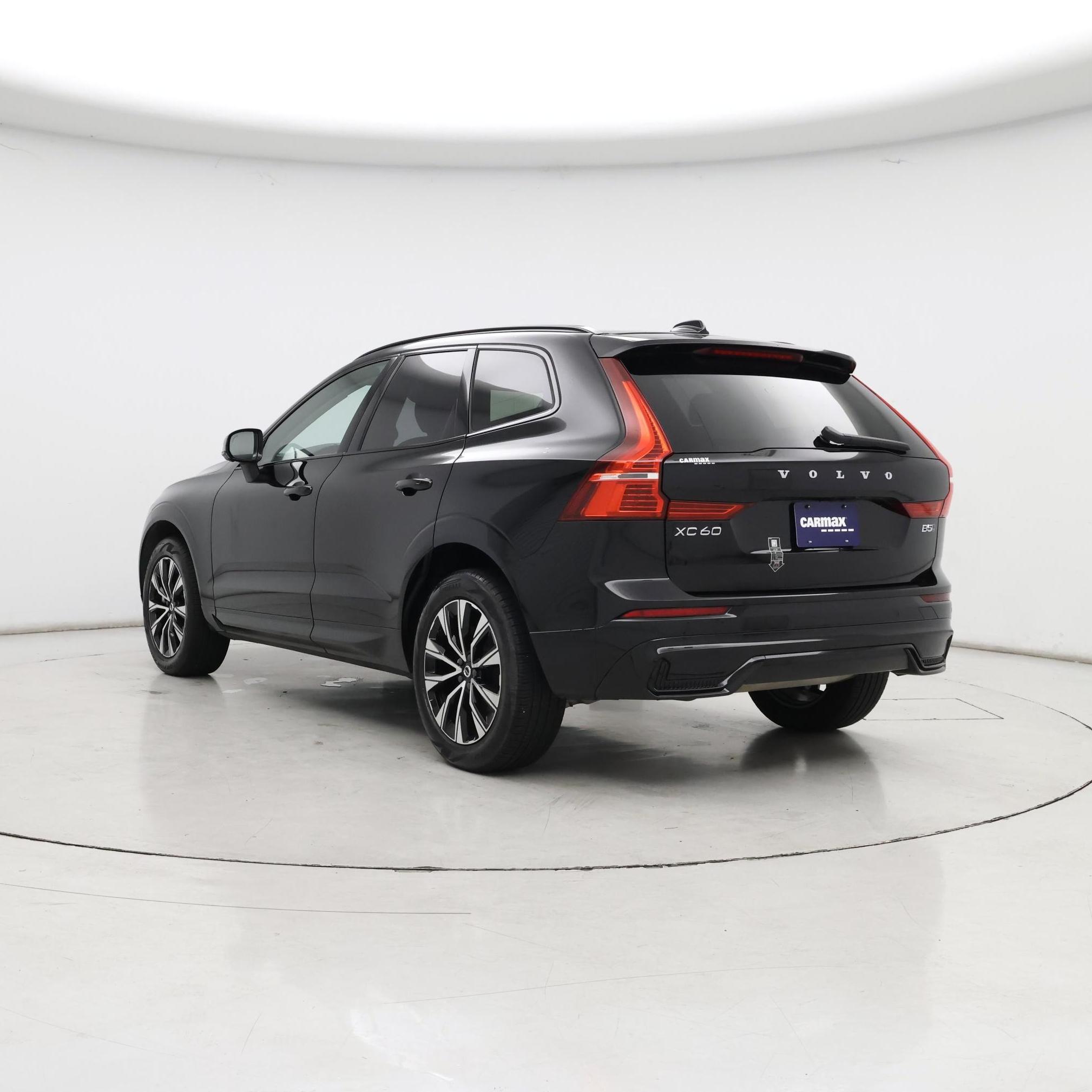 Thumbnail: 2025 Volvo XC60 - 2