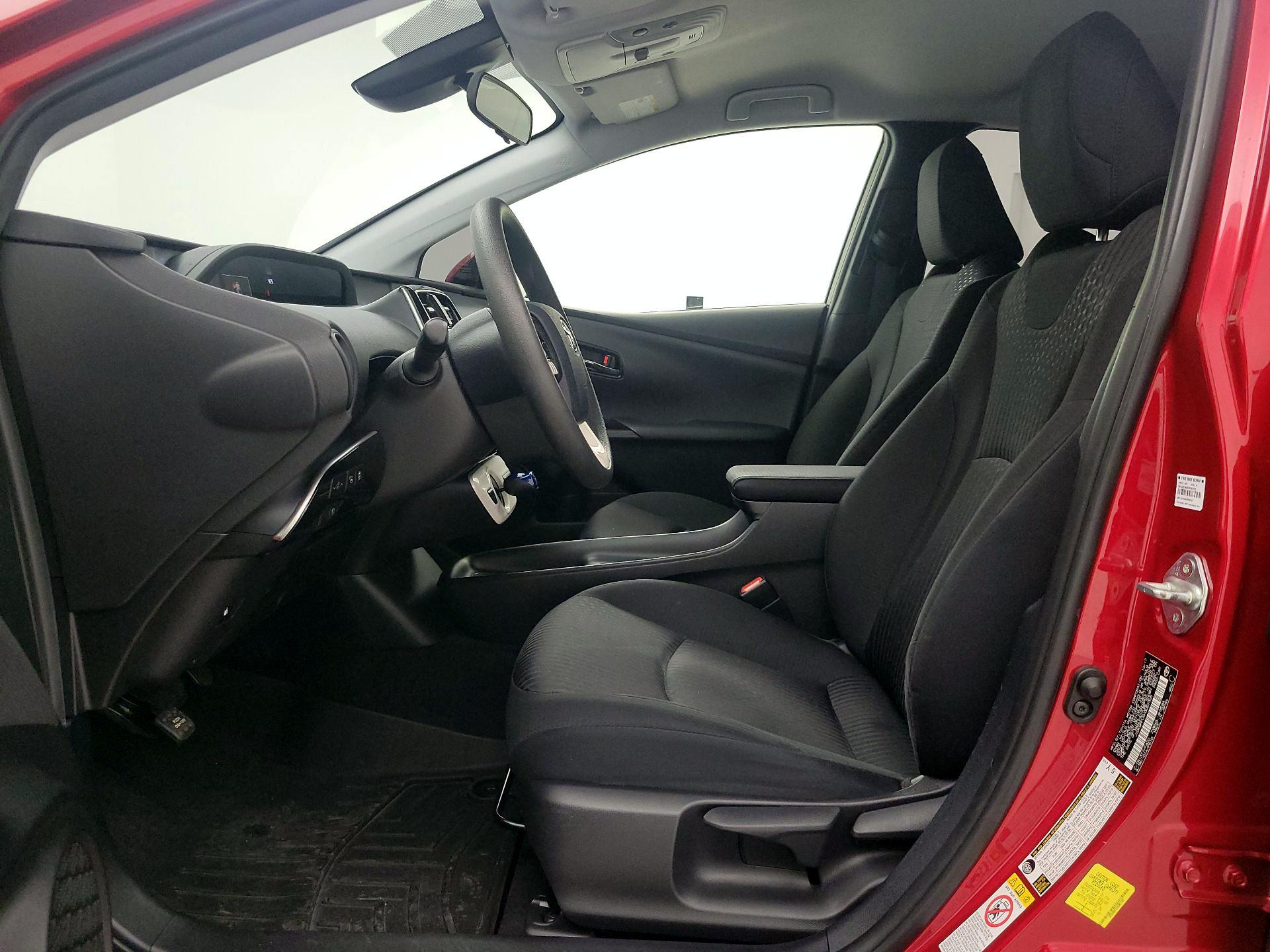 Thumbnail: 2017 Toyota Prius - 11