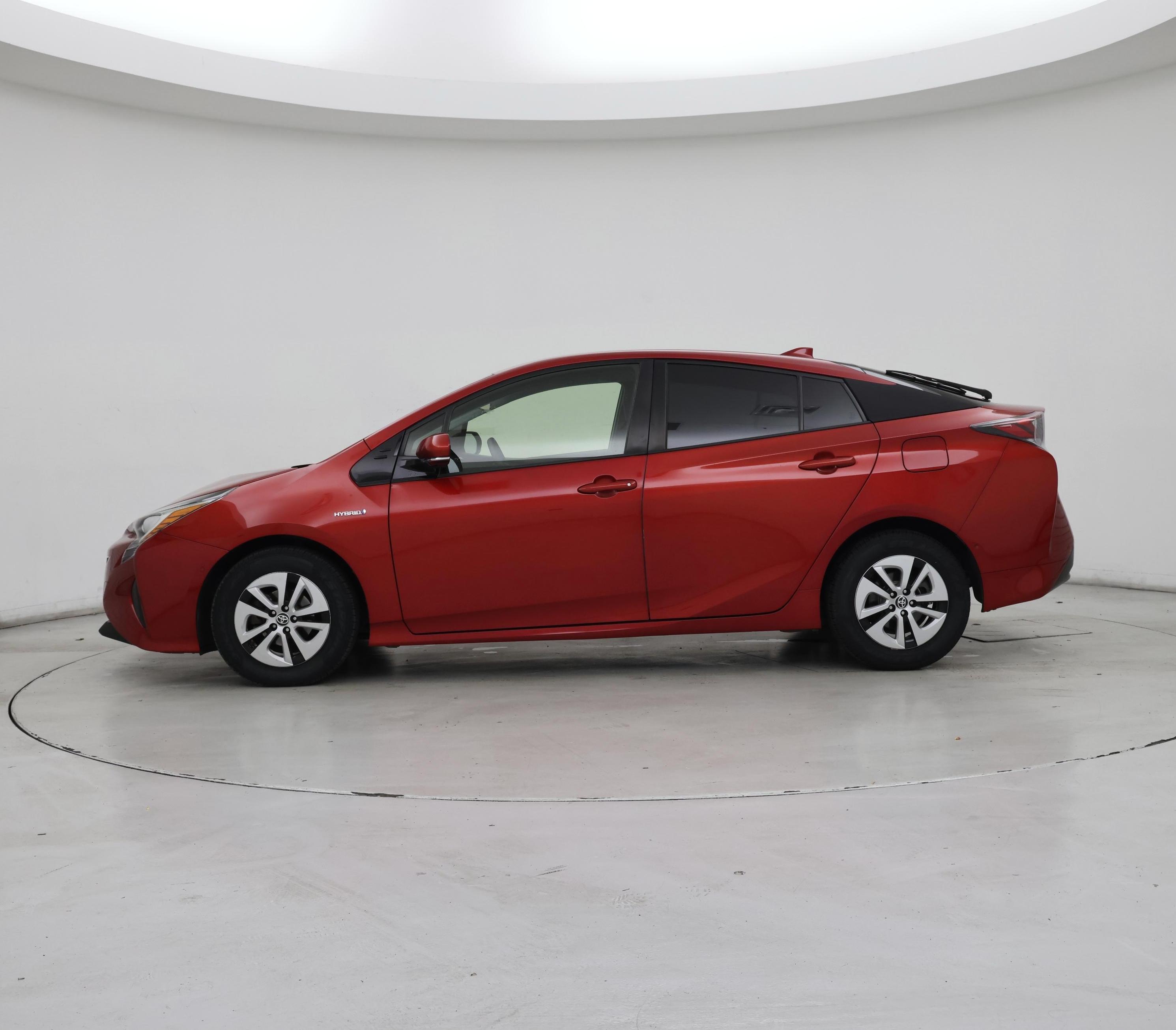 Thumbnail: 2017 Toyota Prius - 3