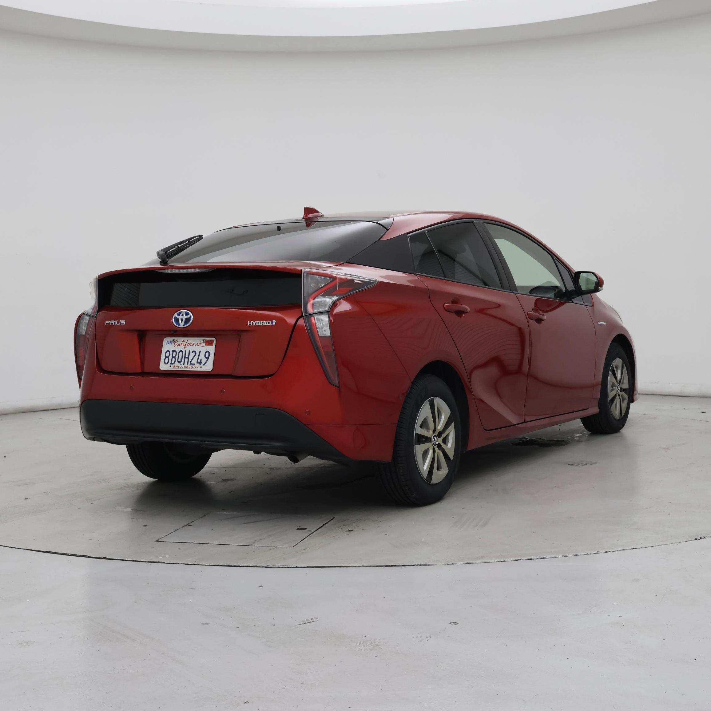 Thumbnail: 2017 Toyota Prius - 8