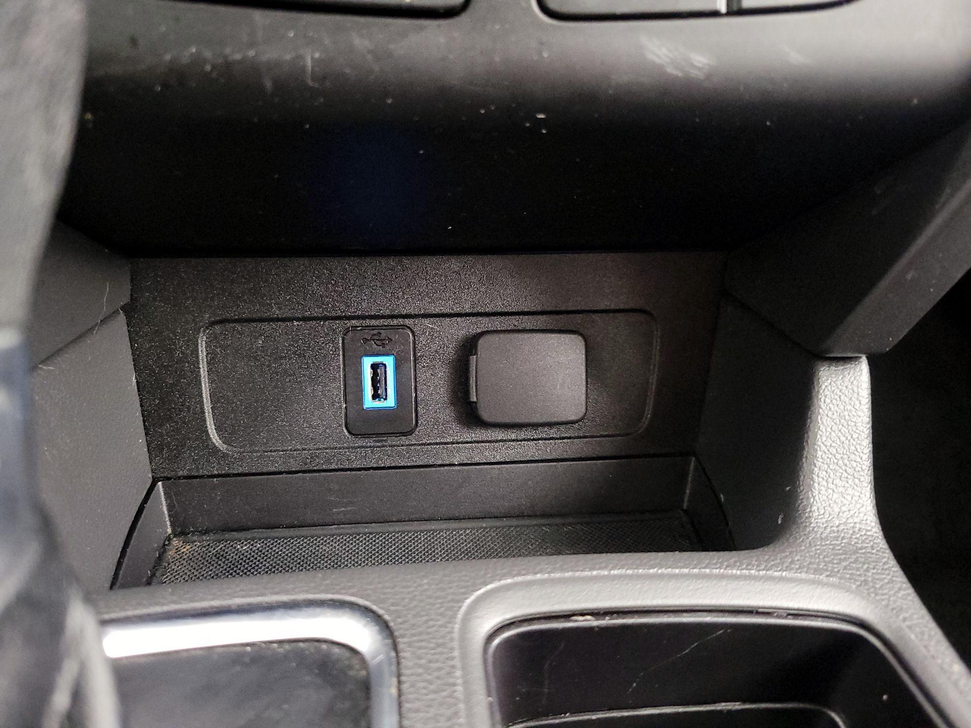 Thumbnail: 2017 Ford Escape - 18