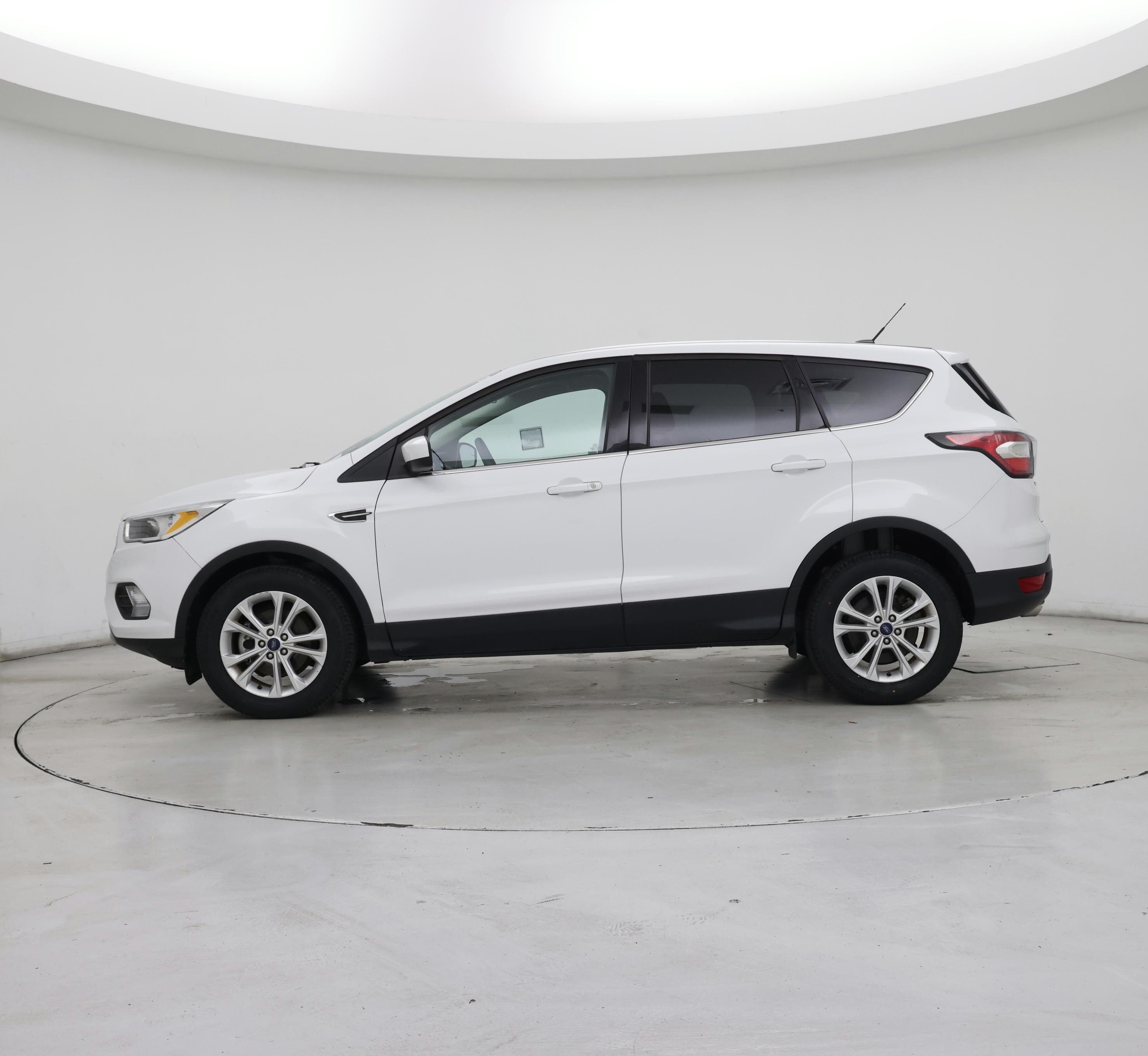 Thumbnail: 2017 Ford Escape - 3