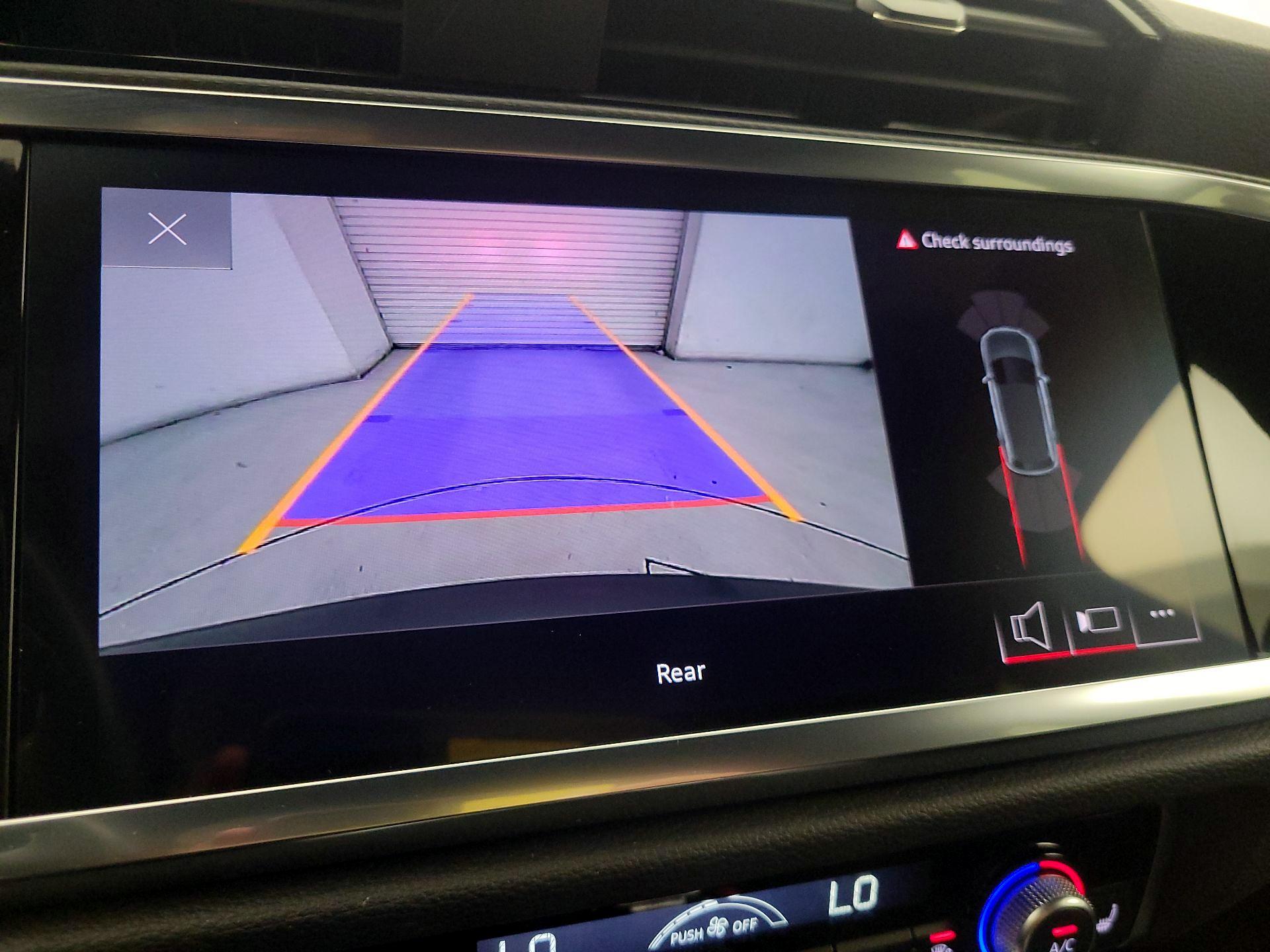 Thumbnail: 2024 Audi Q3 - 14