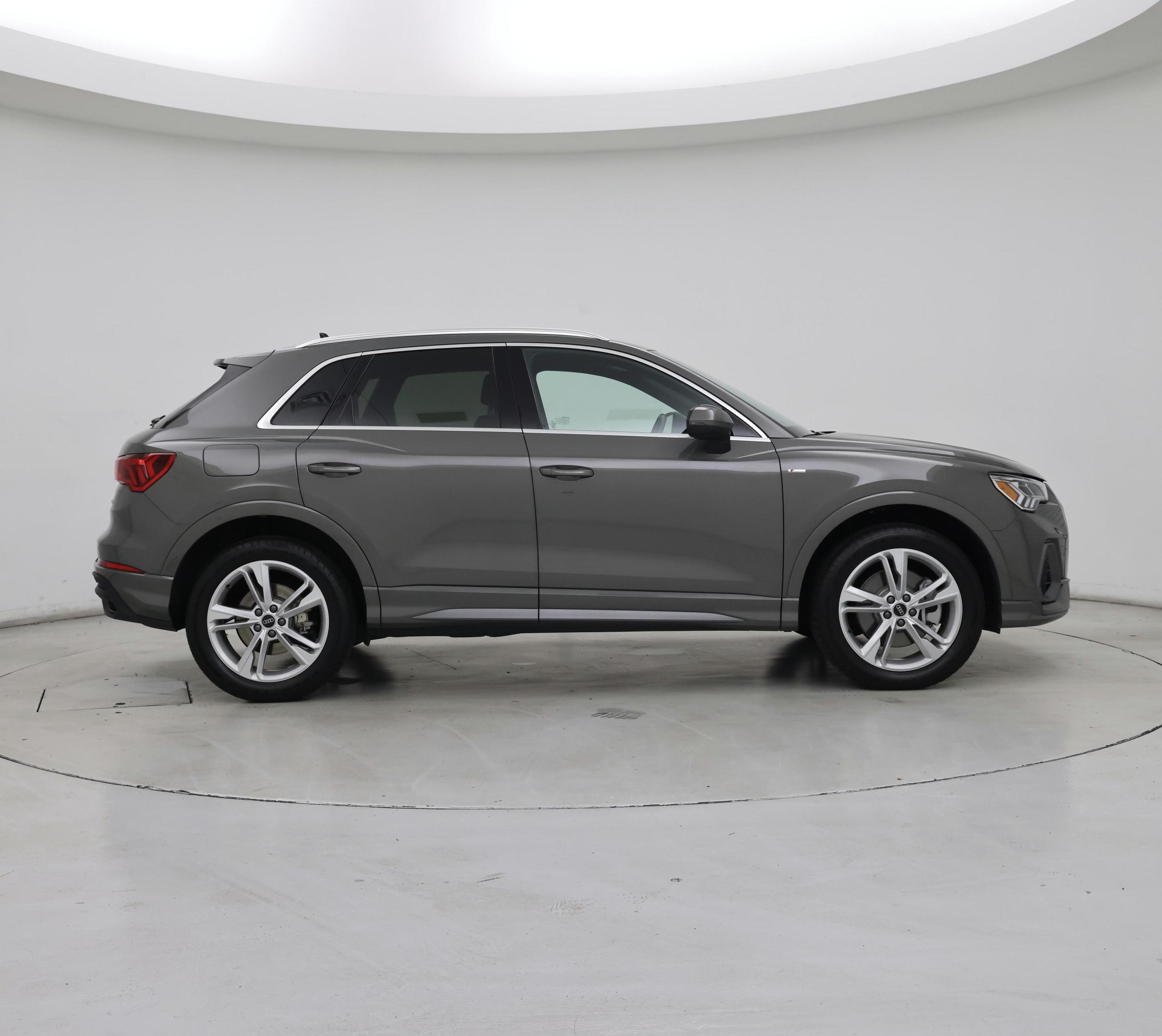 Thumbnail: 2024 Audi Q3 - 7