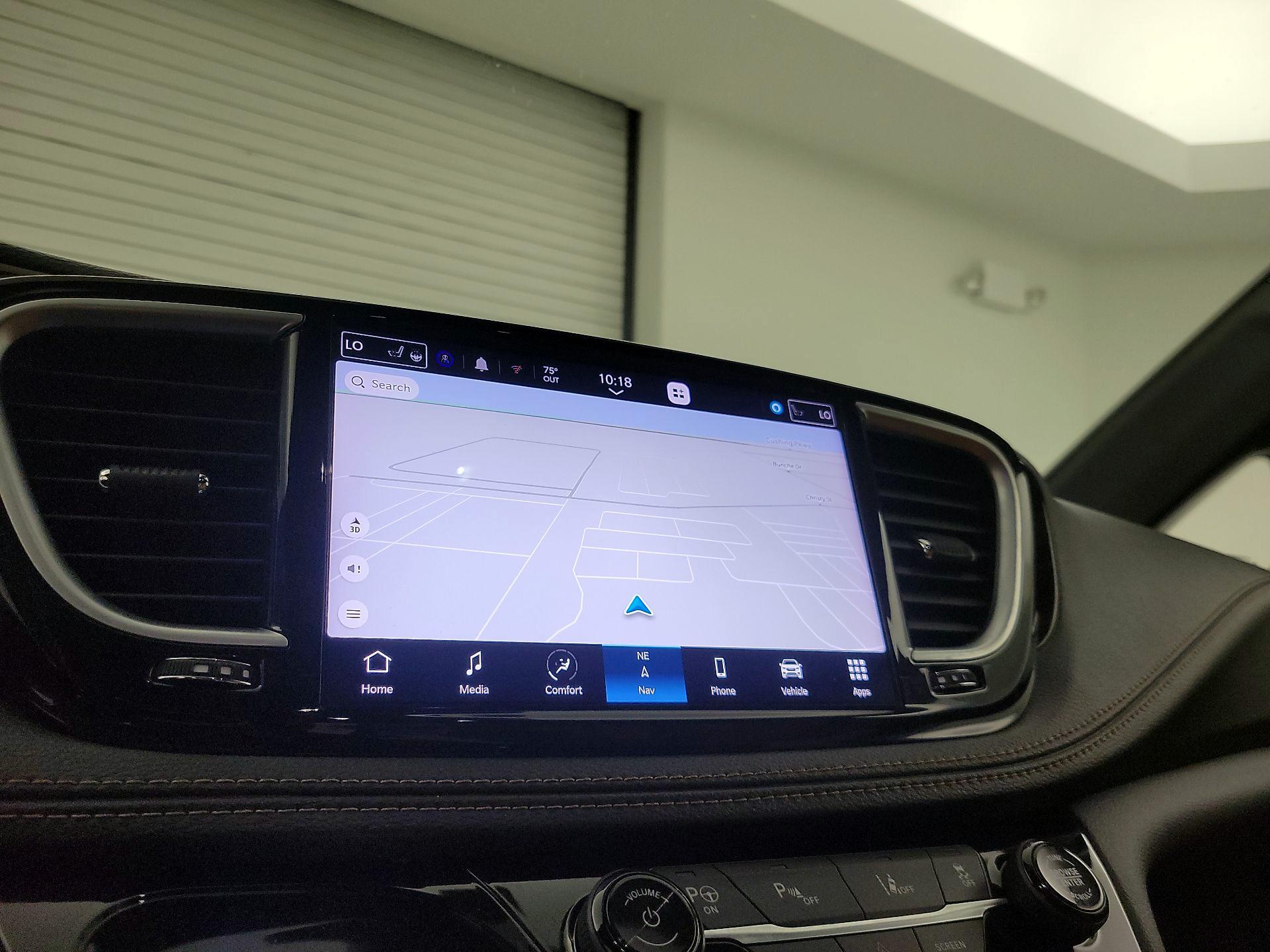 Thumbnail: 2023 Chrysler Pacifica - 14