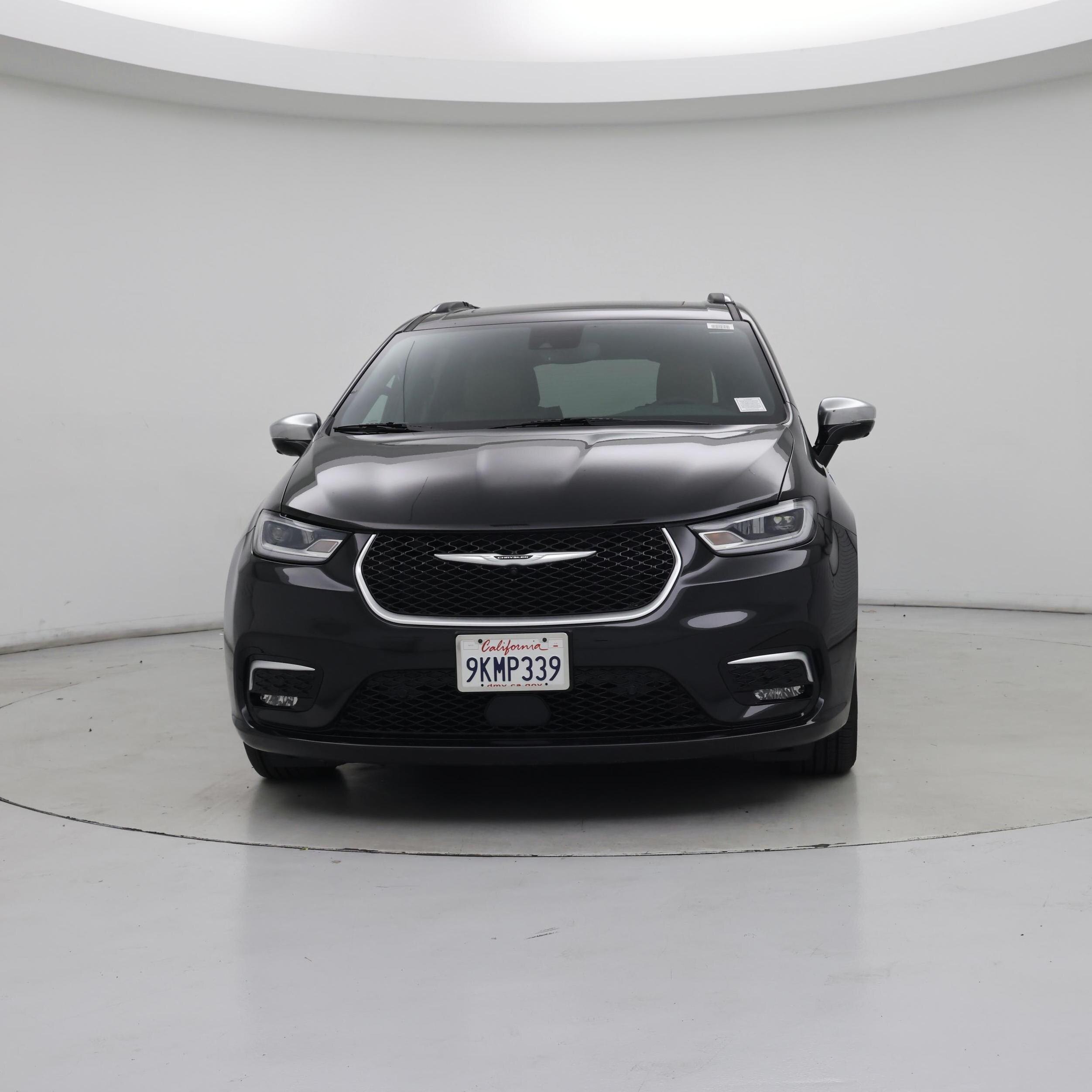 Thumbnail: 2023 Chrysler Pacifica - 5