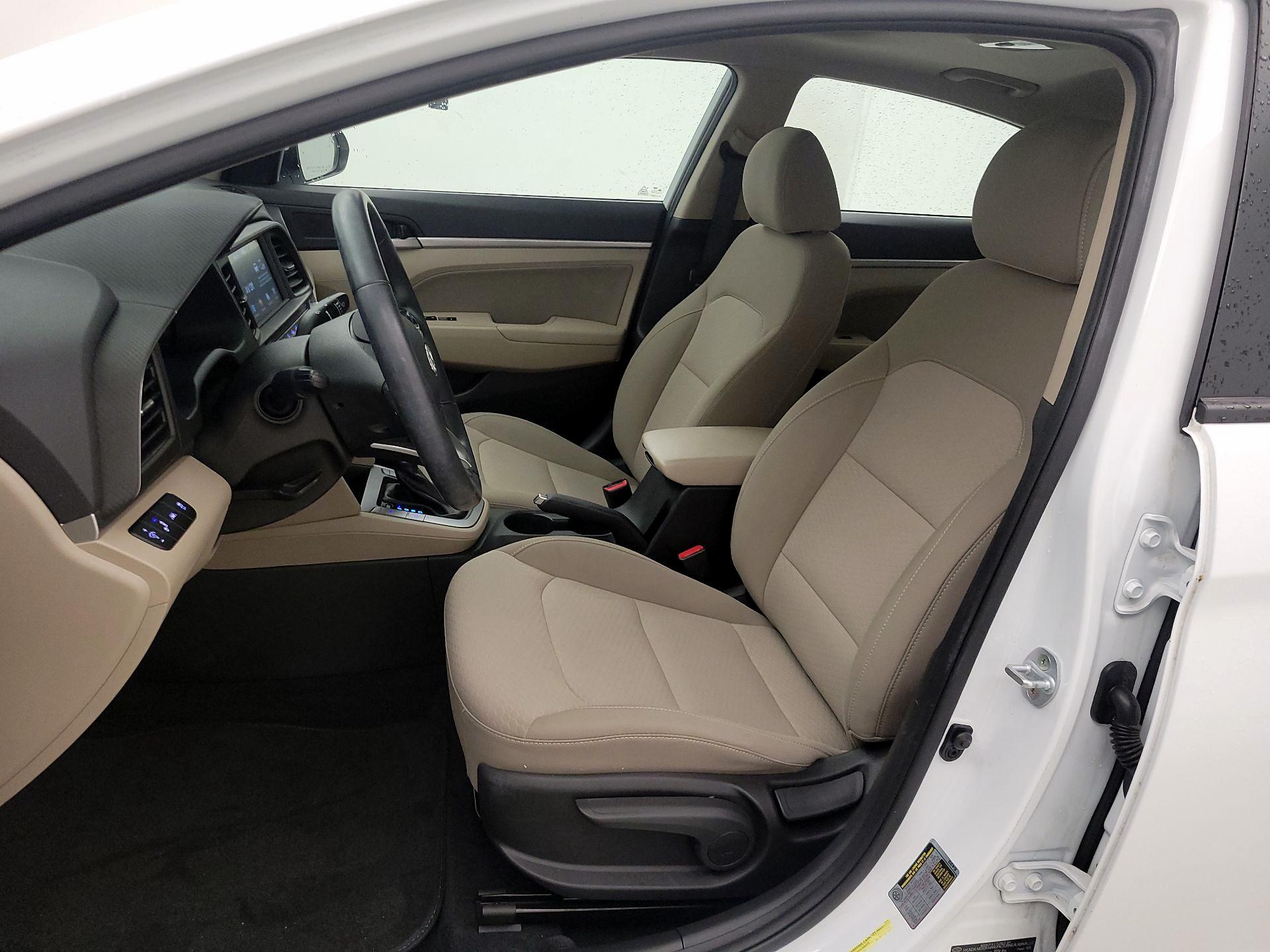 Thumbnail: 2019 Hyundai Elantra - 11