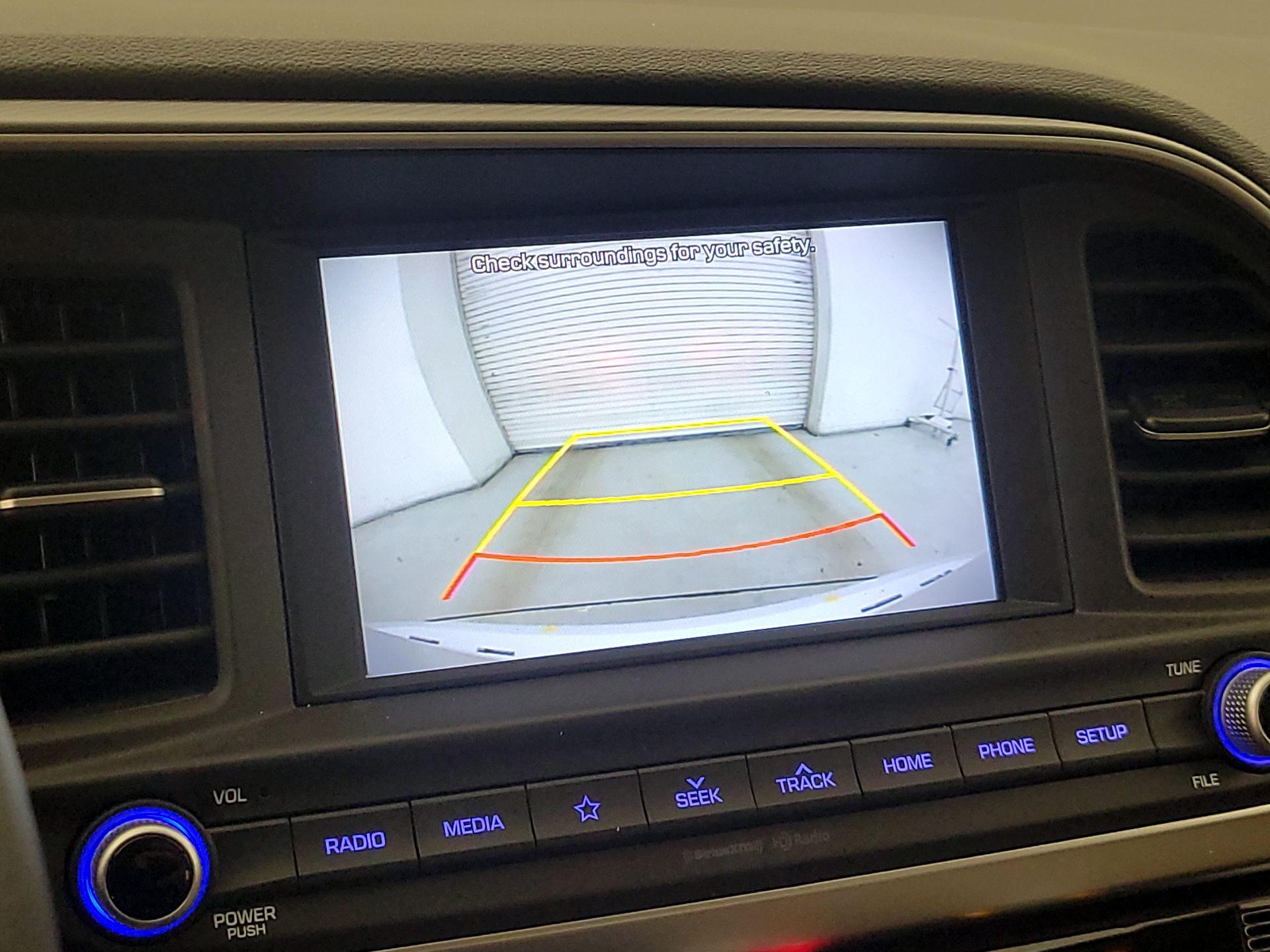 Thumbnail: 2019 Hyundai Elantra - 14