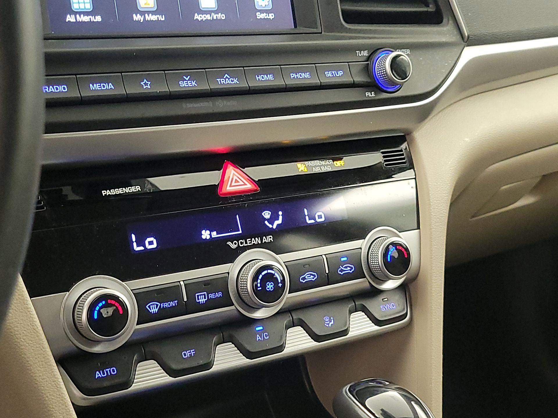 Thumbnail: 2019 Hyundai Elantra - 16