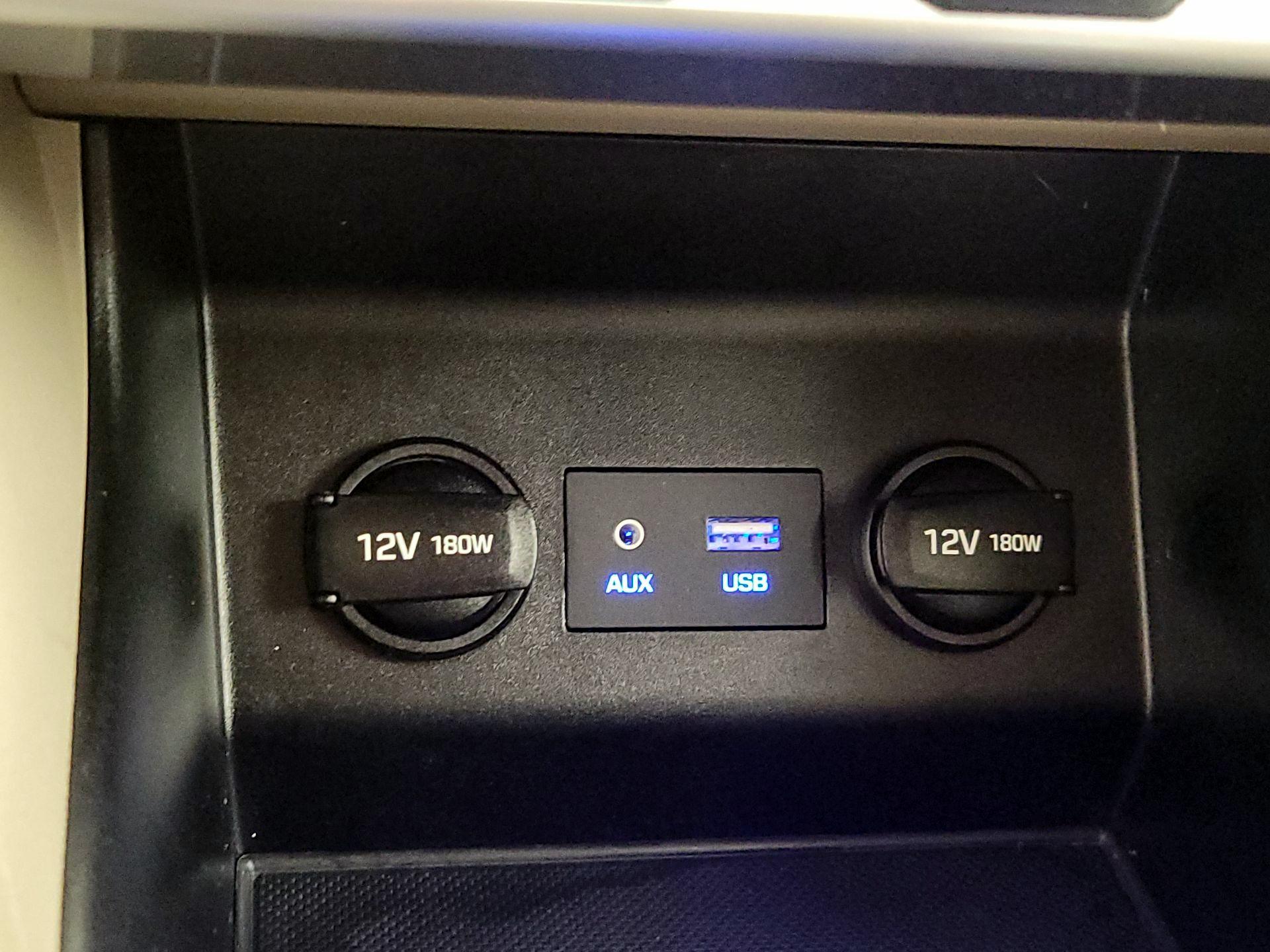 Thumbnail: 2019 Hyundai Elantra - 18