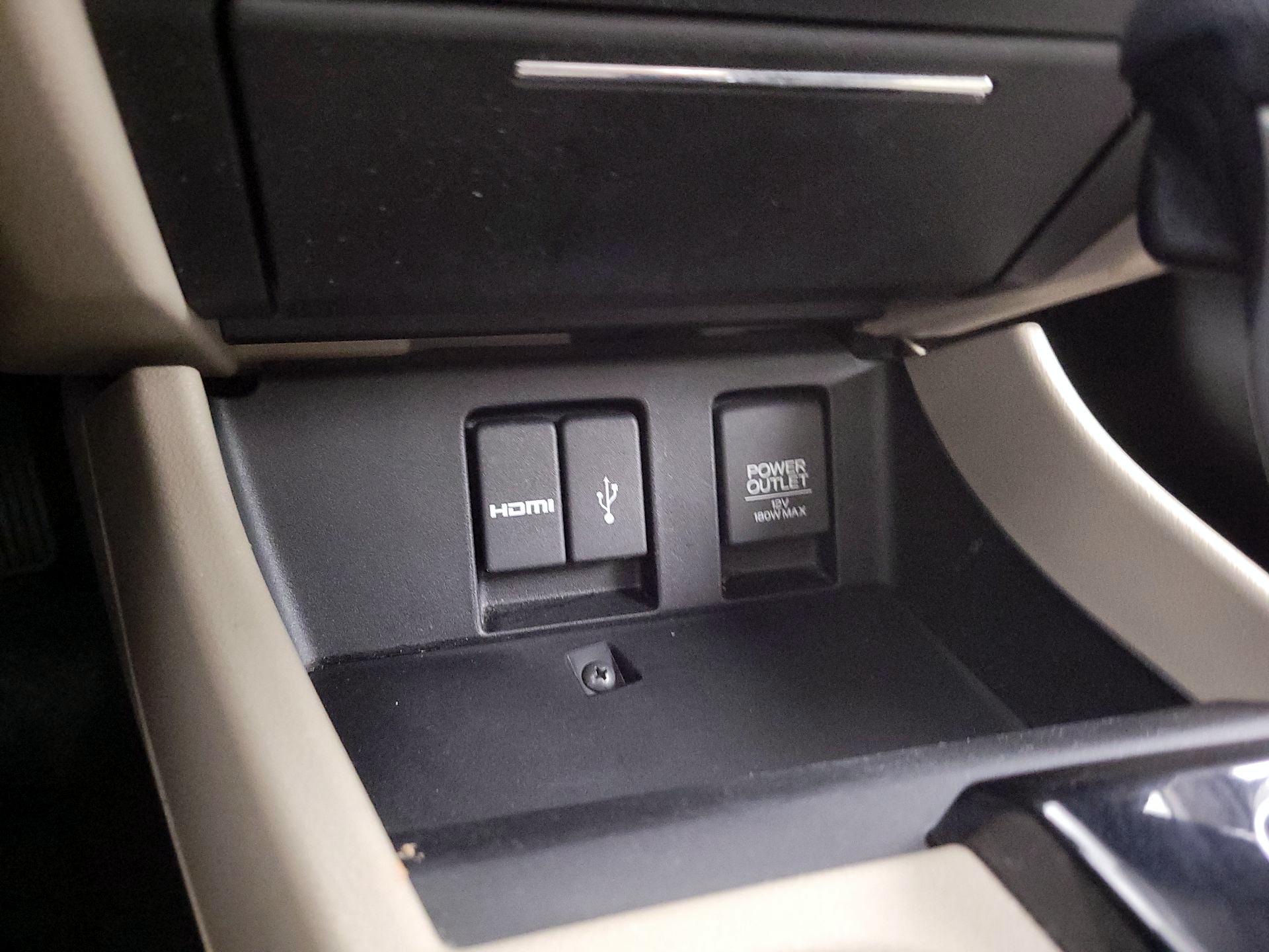 Thumbnail: 2014 Honda Civic - 18