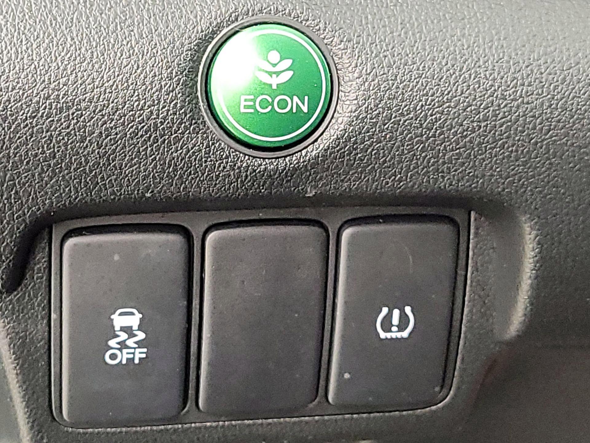 Thumbnail: 2016 Honda CR-V - 13