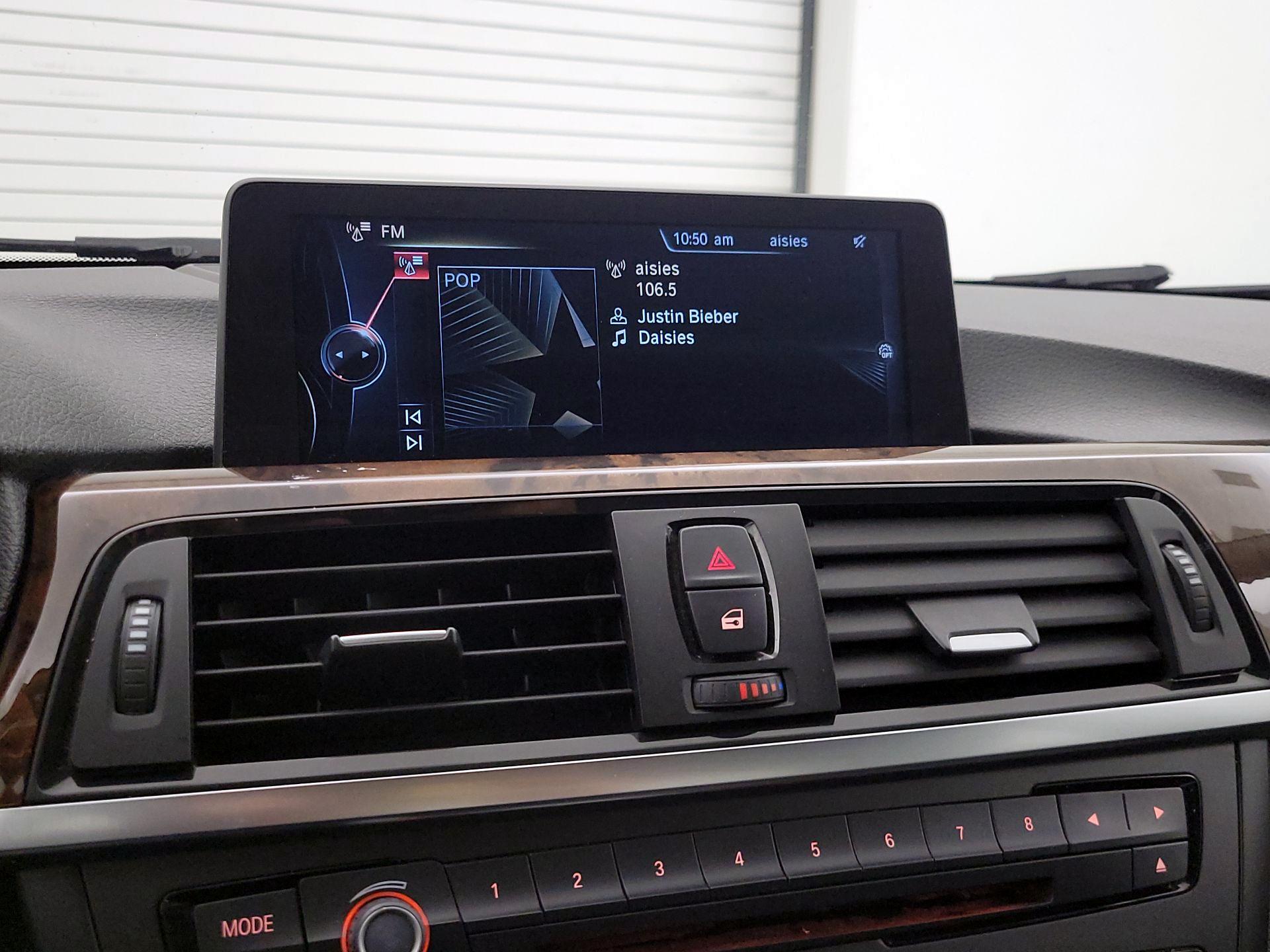 Thumbnail: 2015 BMW 3 Series - 16