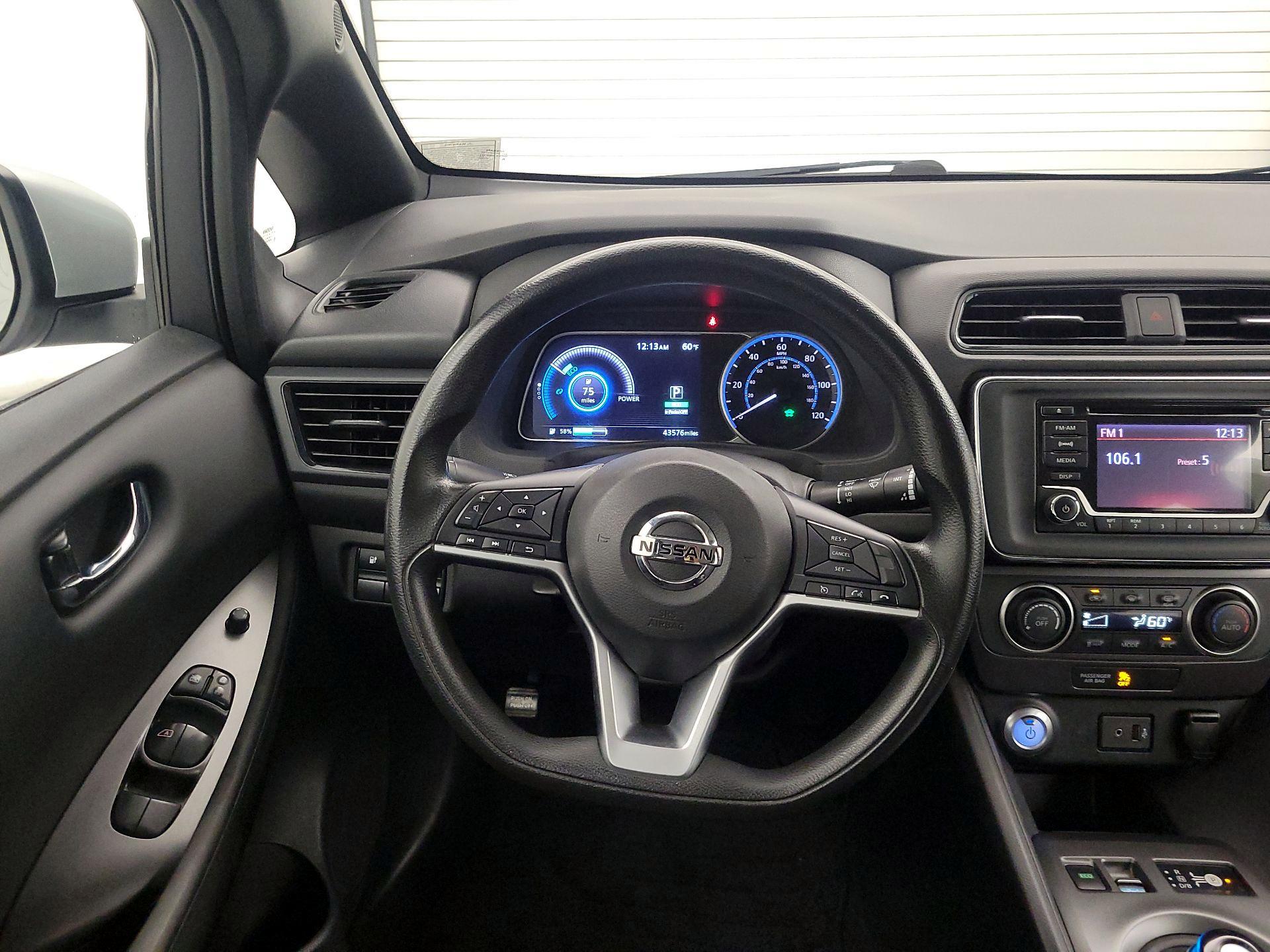 Thumbnail: 2019 Nissan Leaf - 10