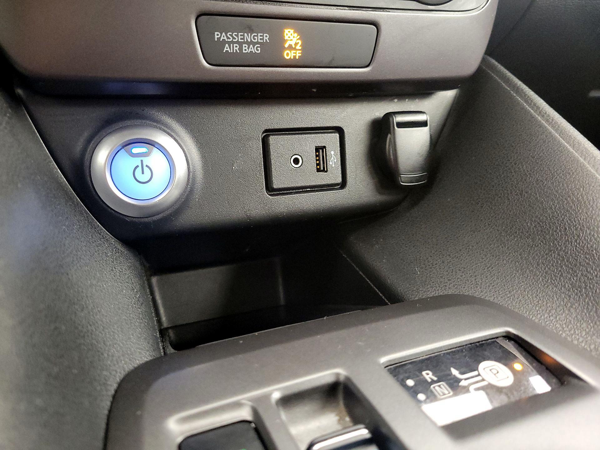 Thumbnail: 2019 Nissan Leaf - 18