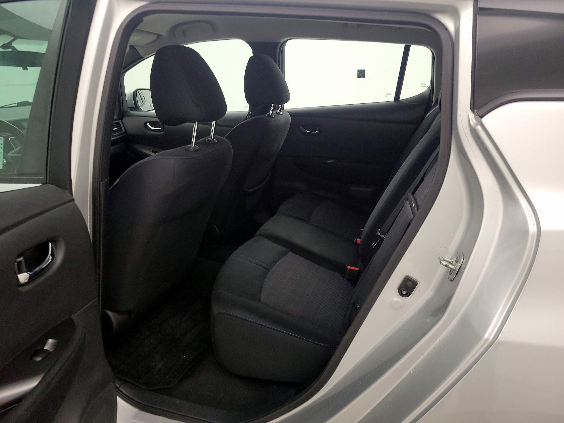 Thumbnail: 2019 Nissan Leaf - 19